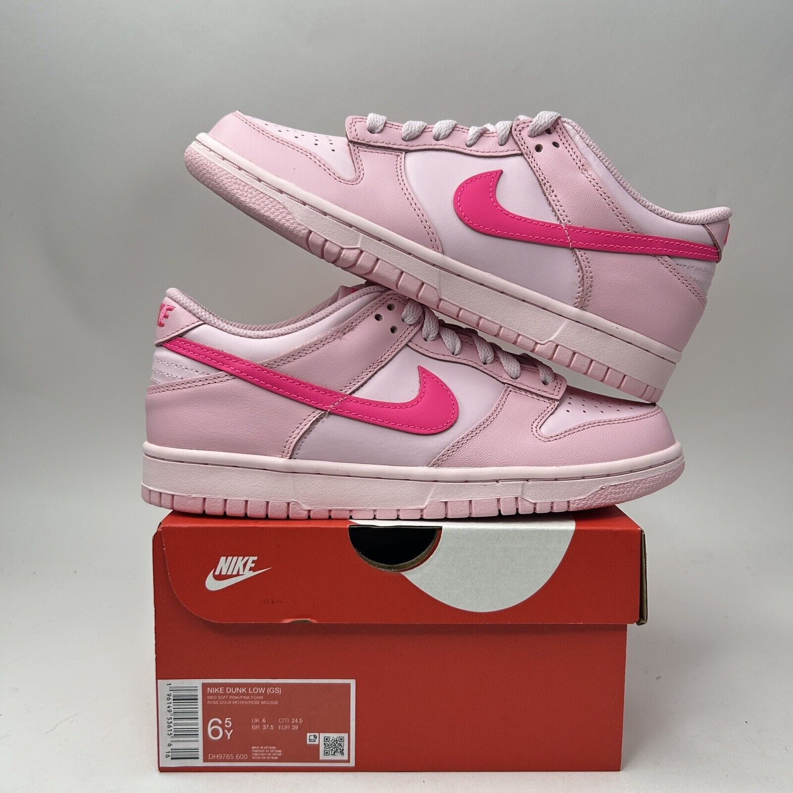 Nike Nike Dunk Low GS “Triple Pink/Pink Panther” 2023 Size US 8 / IT 38 - 1 Thumbnail