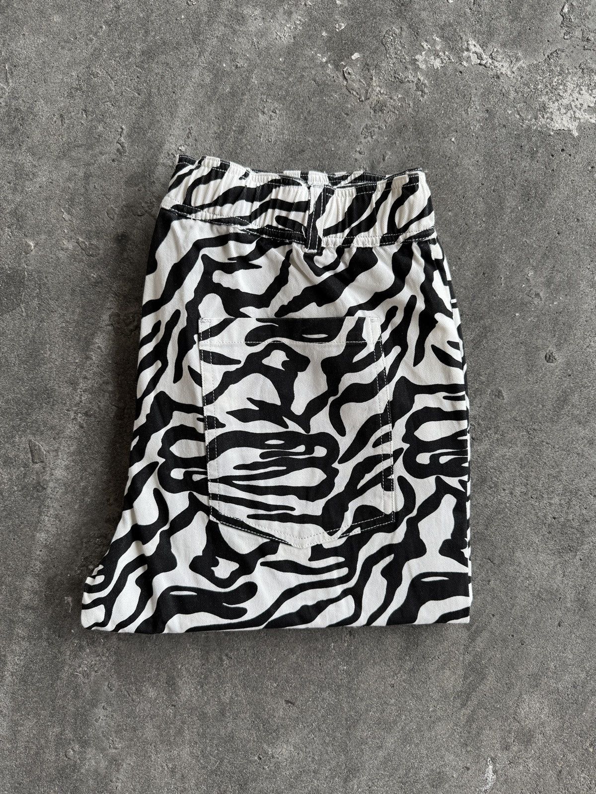 Japanese Brand 2000s Jungle Storm Zebra Cotton Easy Pants Size US 32 / EU 48 - 5 Thumbnail