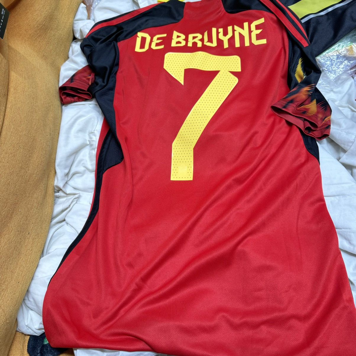 Adidas Belgium World Cup 2022 home shirt #7 De Bruyne Size US S / EU 44-46 / 1 - 2 Thumbnail