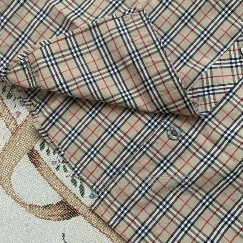 Burberry Burberry Khaki Cotton Check Long Sleeve Shirt. Size M / US 6-8 / IT 42-44 - 4 Thumbnail