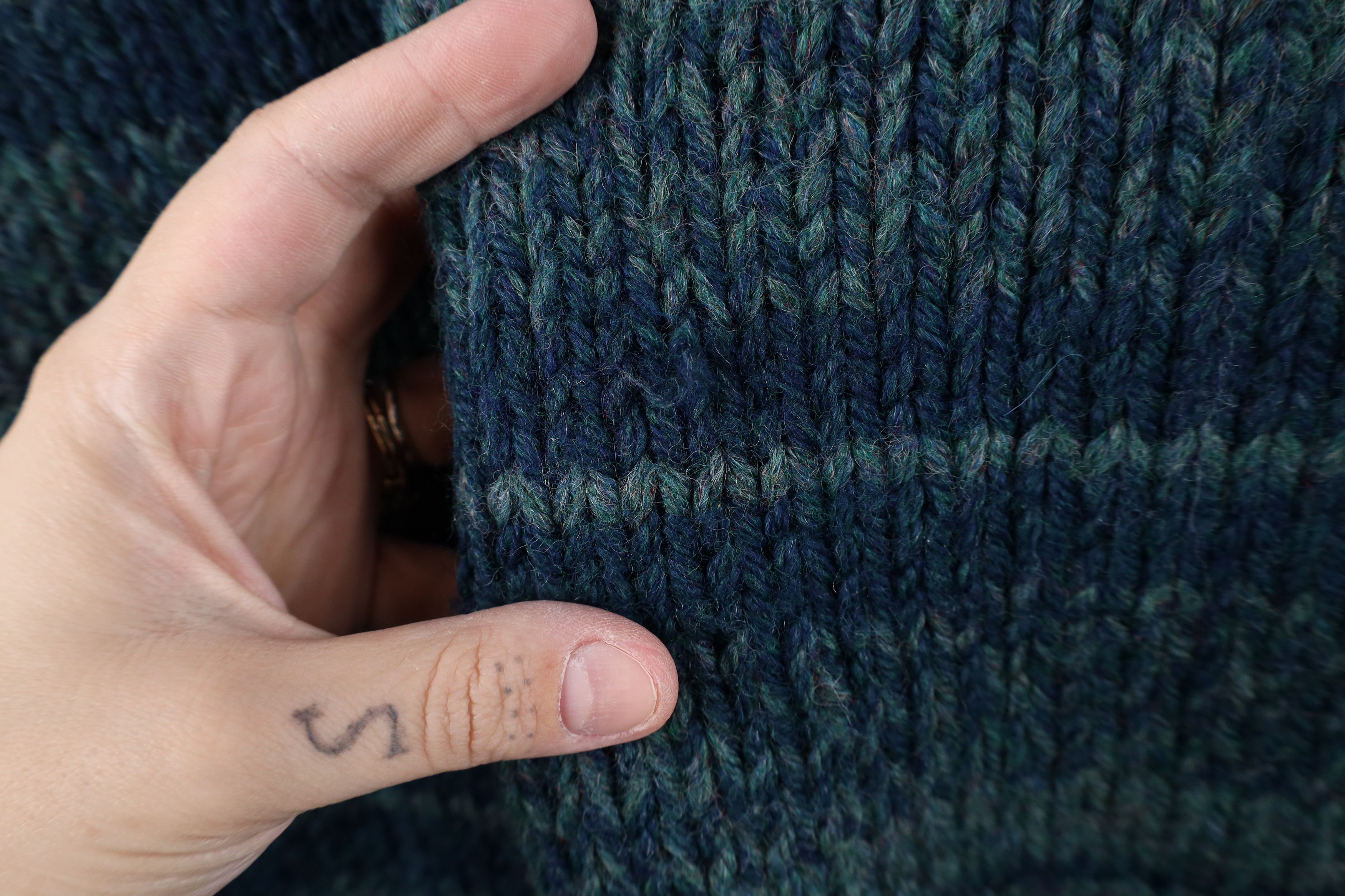 Vintage Vintage 60s 70s Rockabilly Blend Hand Knit Striped Sweater Size L / US 10 / IT 46 - 4 Thumbnail