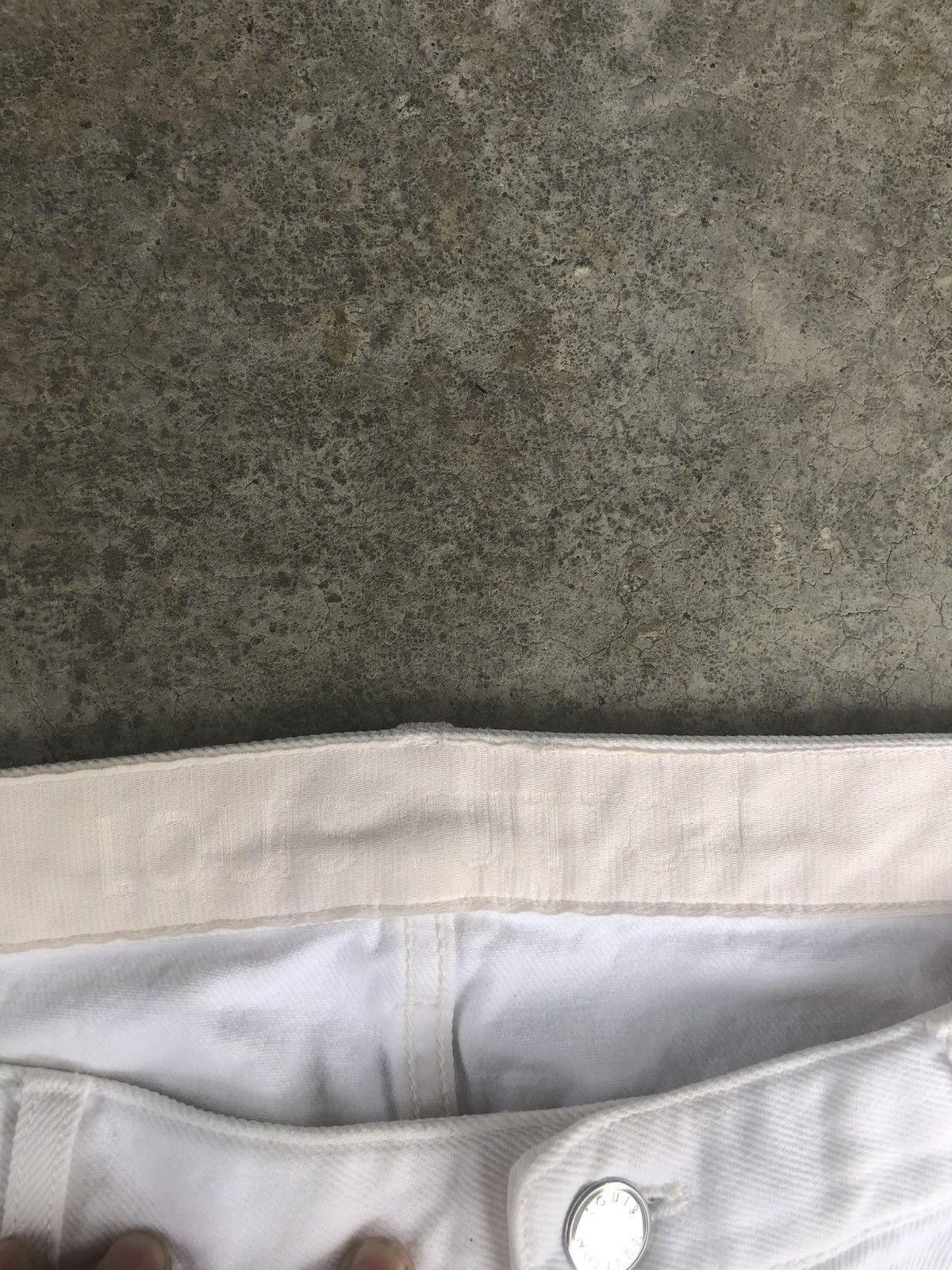Louis Vuitton Louis Vuitton Embroidered V Leather Denim Size US 36 / EU 52 - 15 Thumbnail