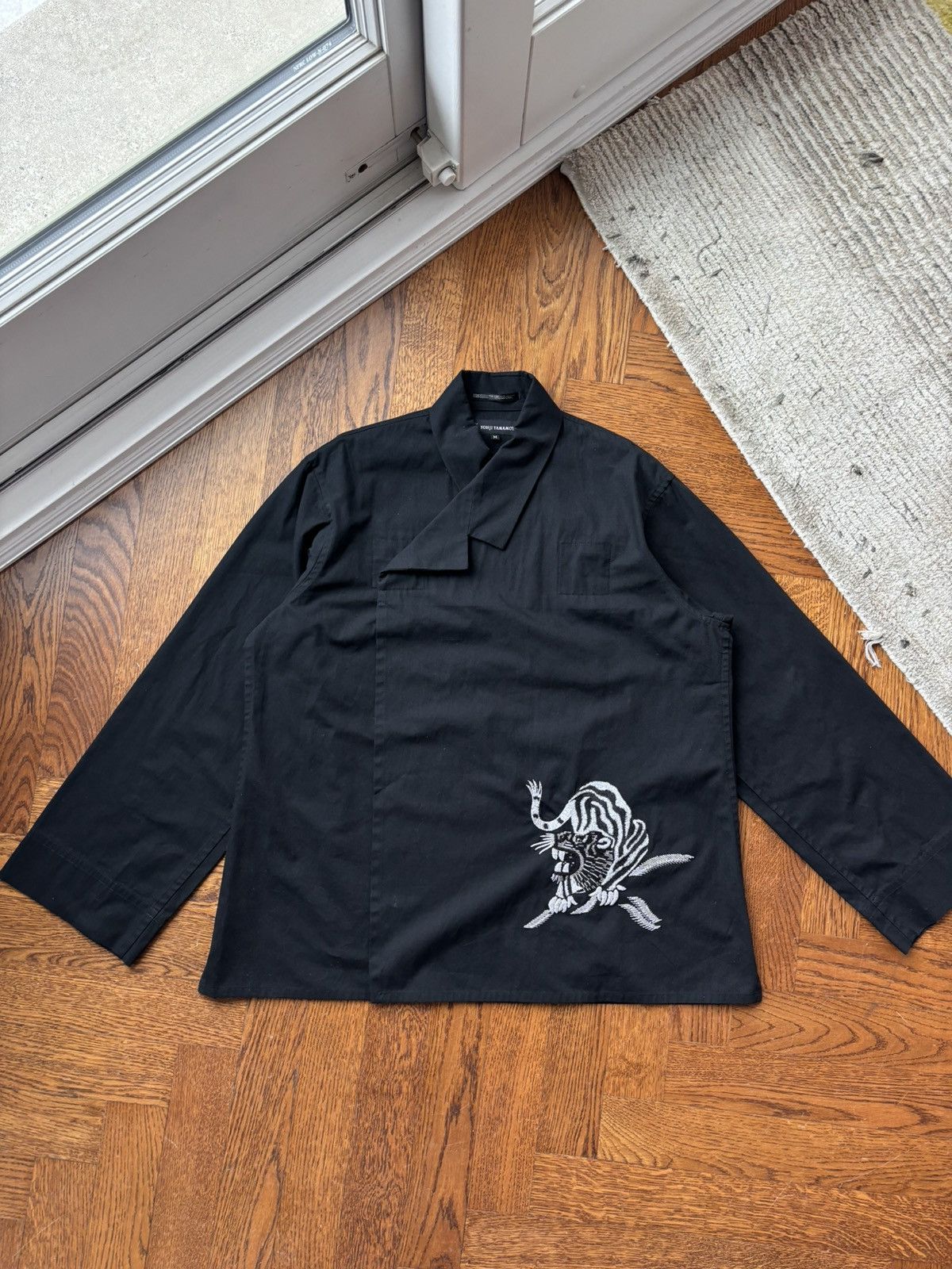 Vintage × Y's × Yohji Yamamoto 1990s Y’s Yohji Yamamoto Jacket Vintage Sequin Tiger 1998 SS Size US M / EU 48-50 / 2 - 1 Thumbnail