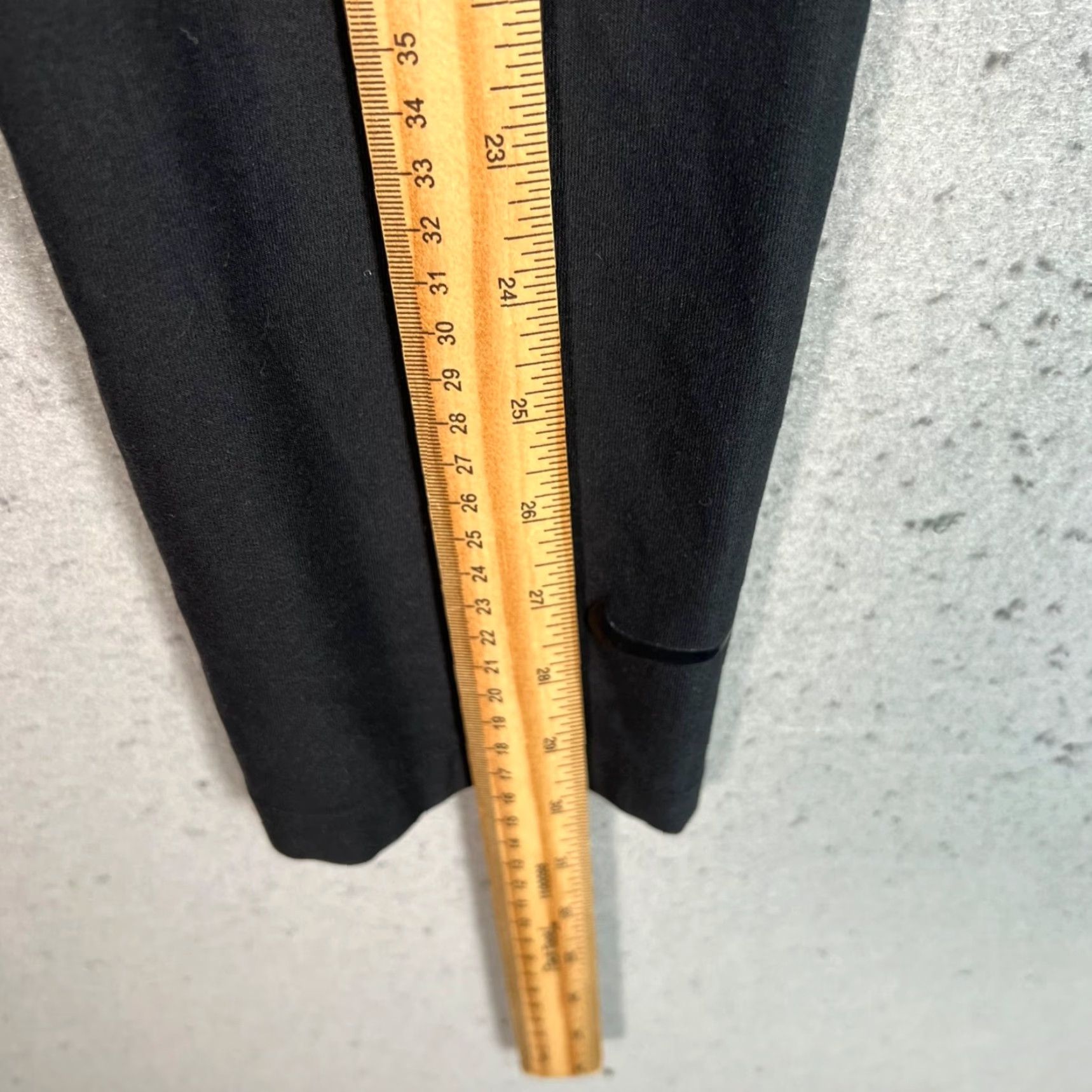 Nike Nike Dri-Fit Black High-Waisted Capri Leggings Small Women Athletic Capris Size 28" / US 6 / IT 42 - 5 Thumbnail