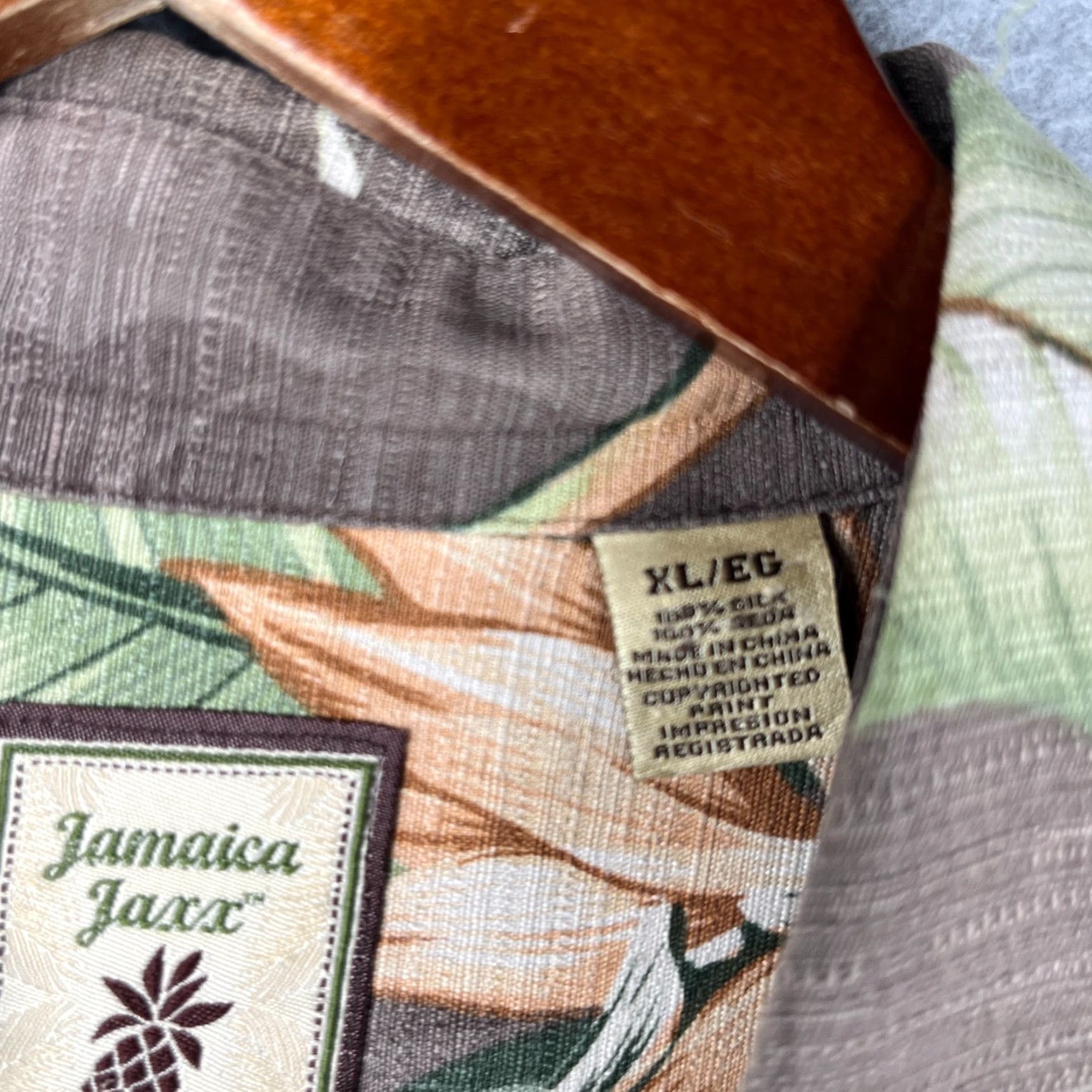 Vintage Jamaica Jaxx Silk Tropical Print Shirt XL Floral Short Sleeve Button-Up Mens Size US XL / EU 56 / 4 - 6 Thumbnail
