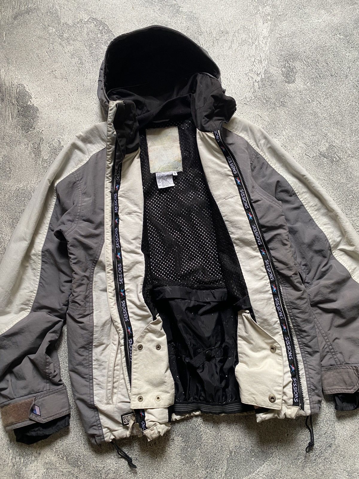Sessions VINTAGE 1990’s SNOWBOARD SESSIONS JACKET Size US XXL / EU 58 / 5 - 9 Thumbnail