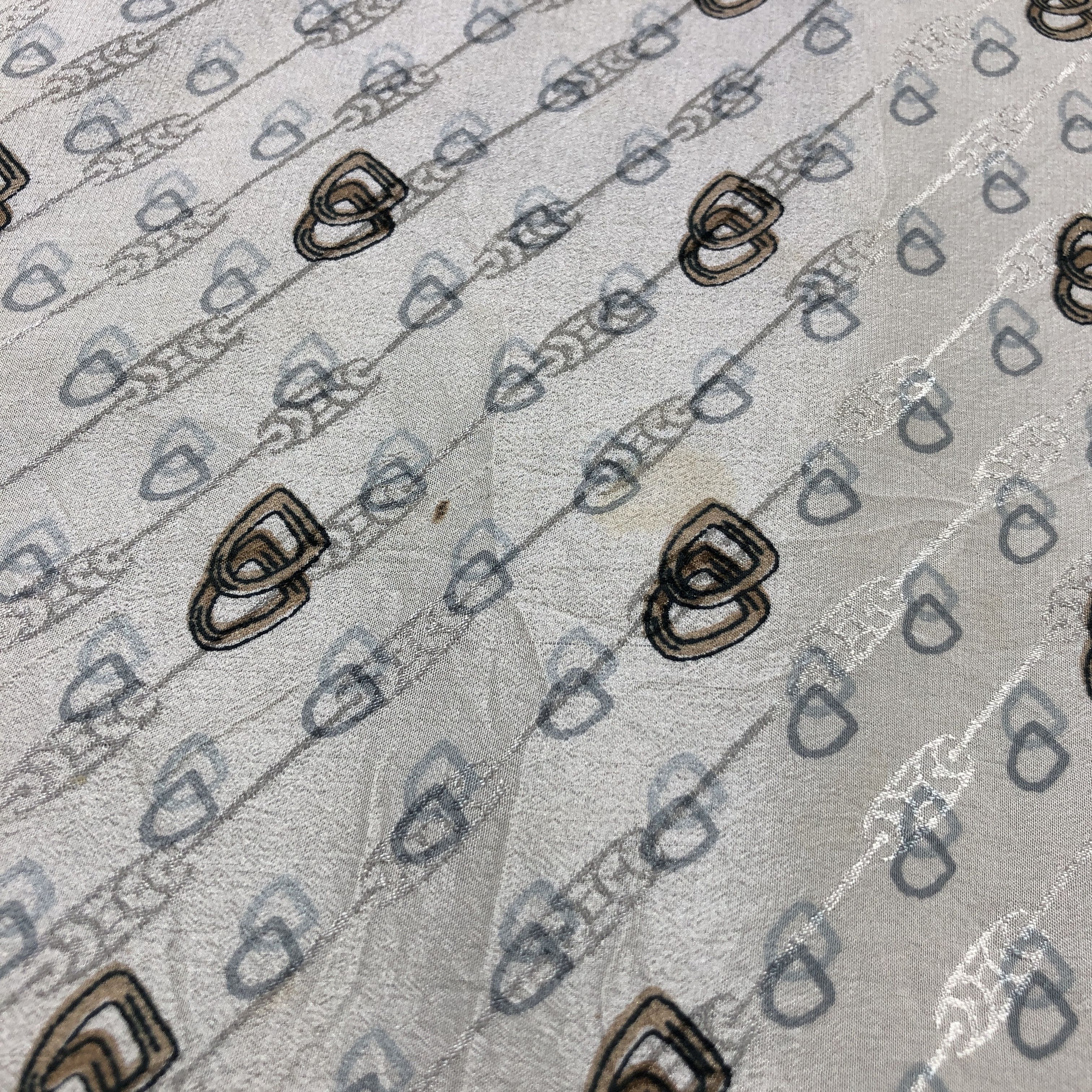 Japanese Brand Vintage Luxury Hand Rolled Silk Scarf M1285 Size ONE SIZE - 6 Thumbnail