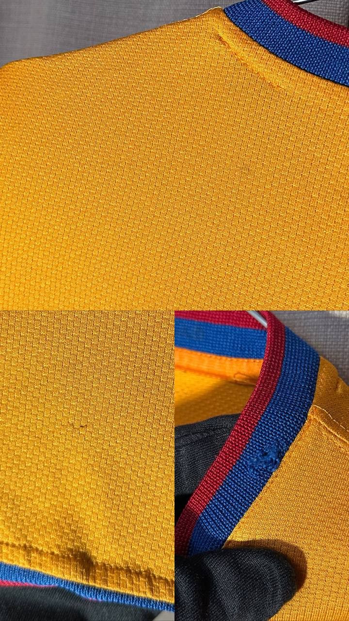 Nike FC BARCELONA 2006 - 2007 away t shirt jersey Nike soccer Size US L / EU 52-54 / 3 - 7 Thumbnail