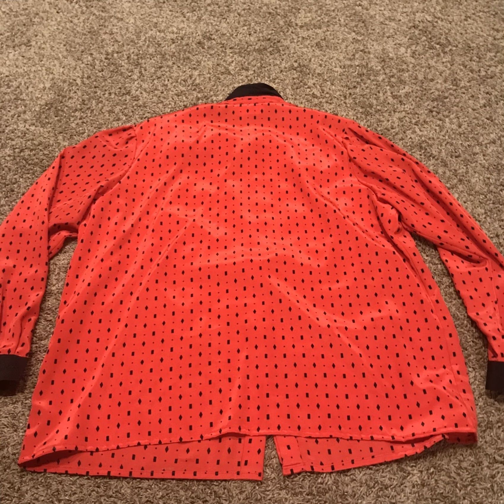 Vintage VINTAGE Blouse Geometric Red Black Button Up Collared Long Sleeve Rayon Blend XL Womens 90s Lightweight Regular Size XL / US 12-14 / IT 48-50 - 4 Thumbnail