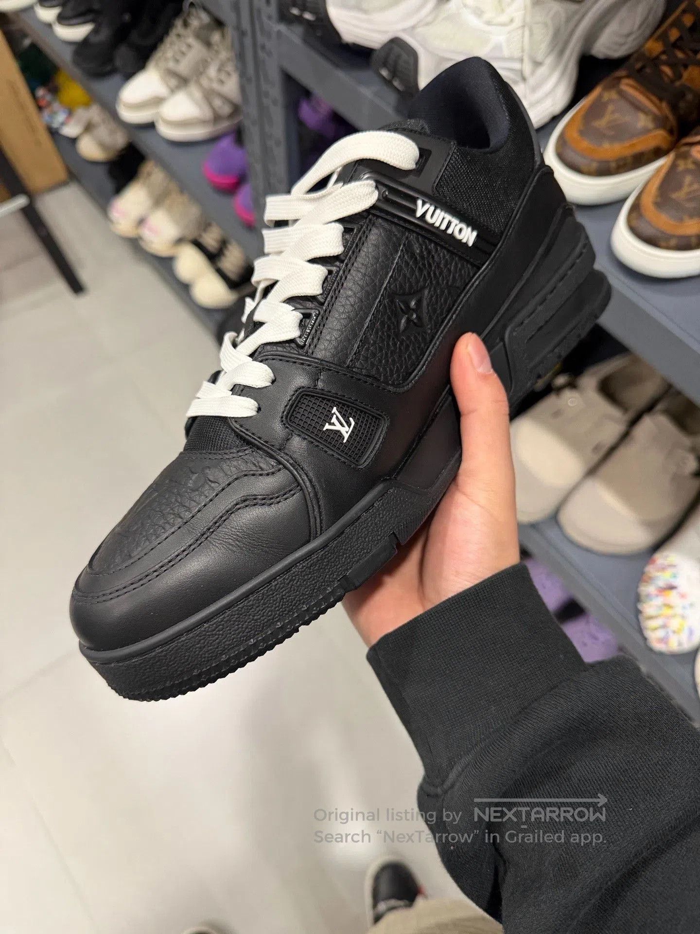 Louis Vuitton Louis Vuitton Trainer Black Embossed. Size US 9 / EU 42 - 5 Thumbnail