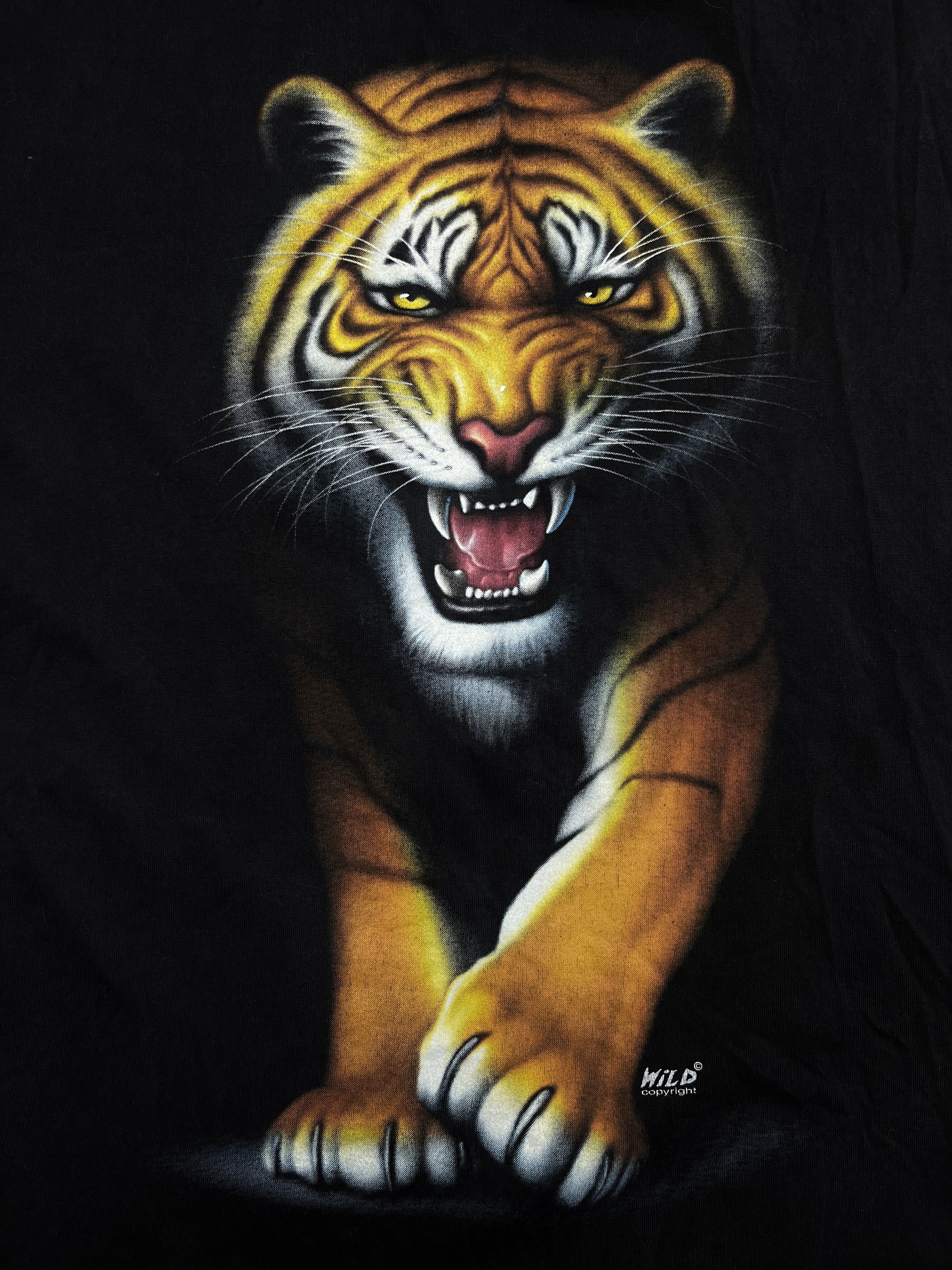 Other 2000s VINTAGE WILD TIGER GRAPHIC GLOW IN THE DARK TEE - 828 Size US XL / EU 56 / 4 - 4 Thumbnail
