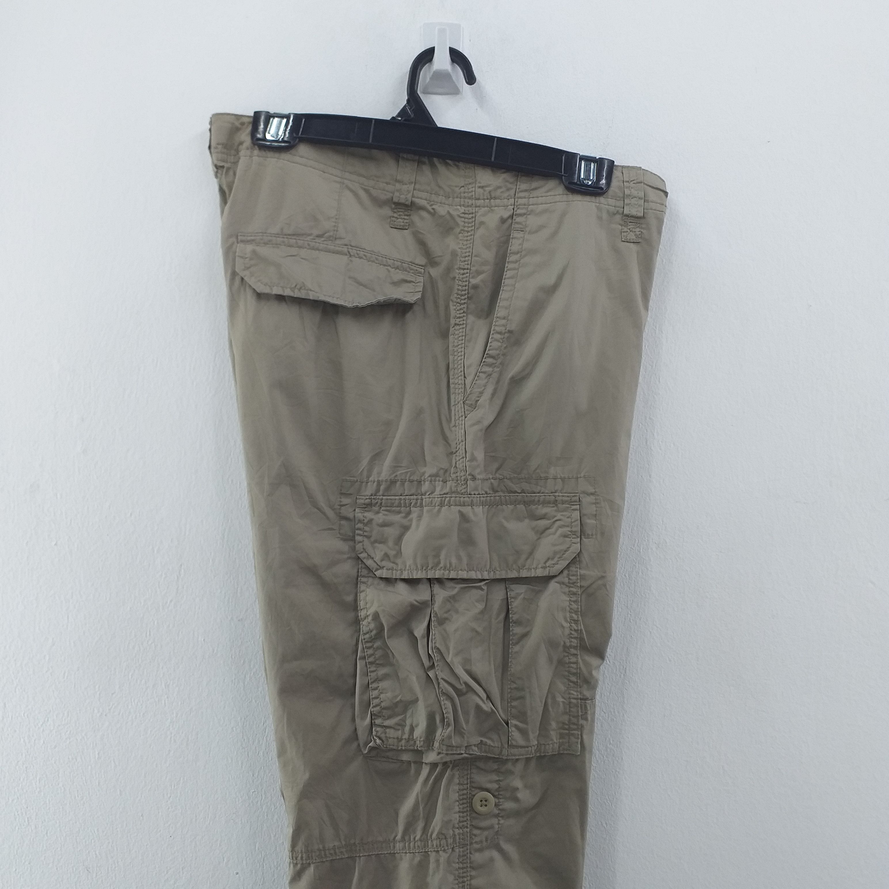 Japanese Brand Uniqlo Japanese Brand Cargo Pocket Pants 35 x 32 CP030 Size US 35 - 10 Thumbnail