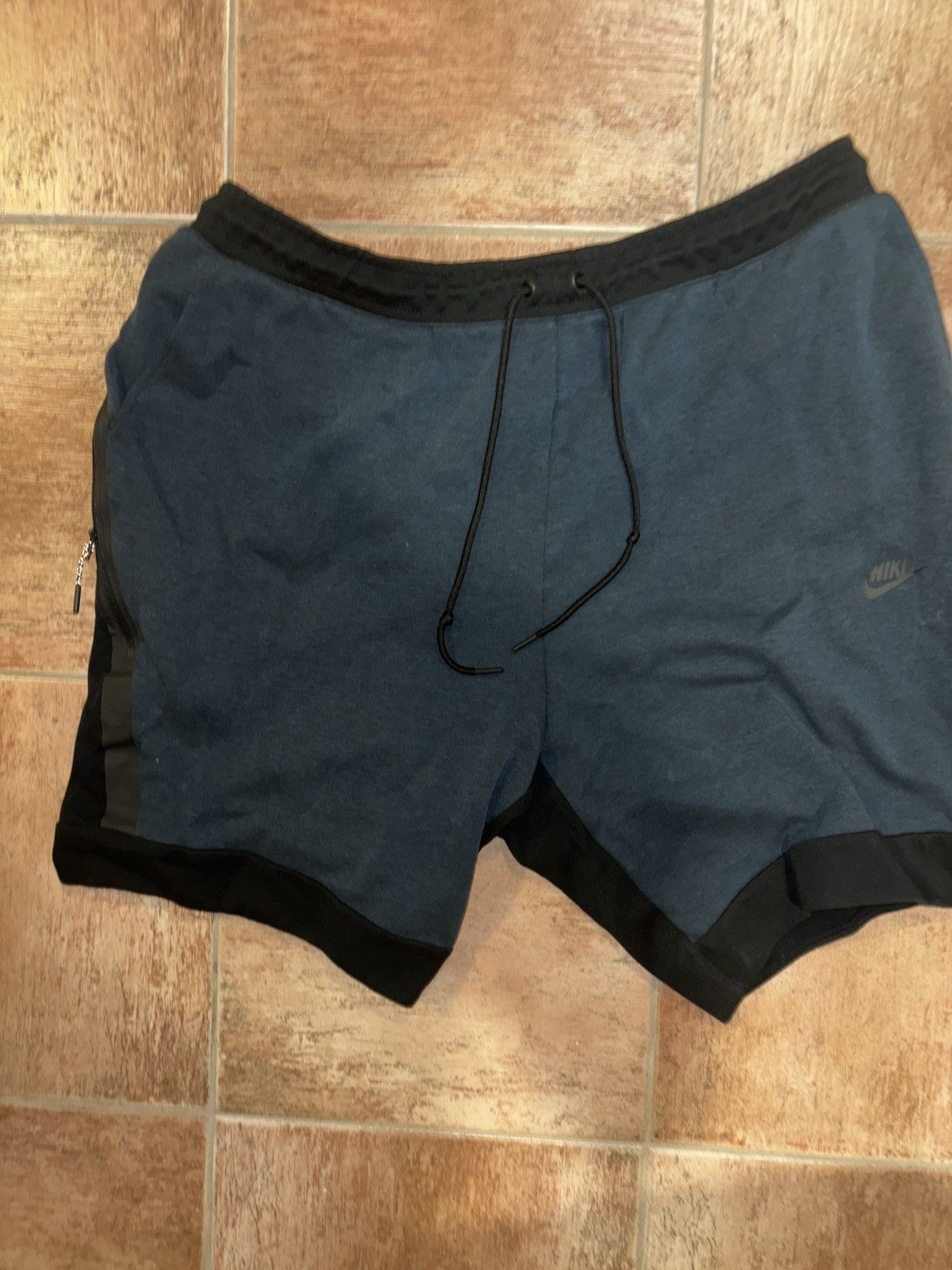 Nike Nike Tech Black/greenishblue shorts Size US 38 / EU 54 - 1 Thumbnail