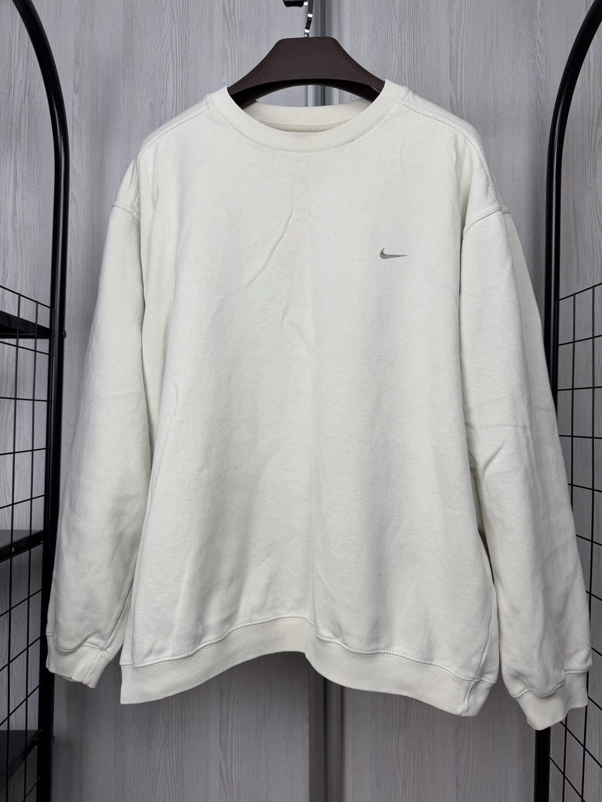 Nike Nike vintage y2k mini swoosh creamy sweatshirt pullover Size US XL / EU 56 / 4 - 2 Thumbnail