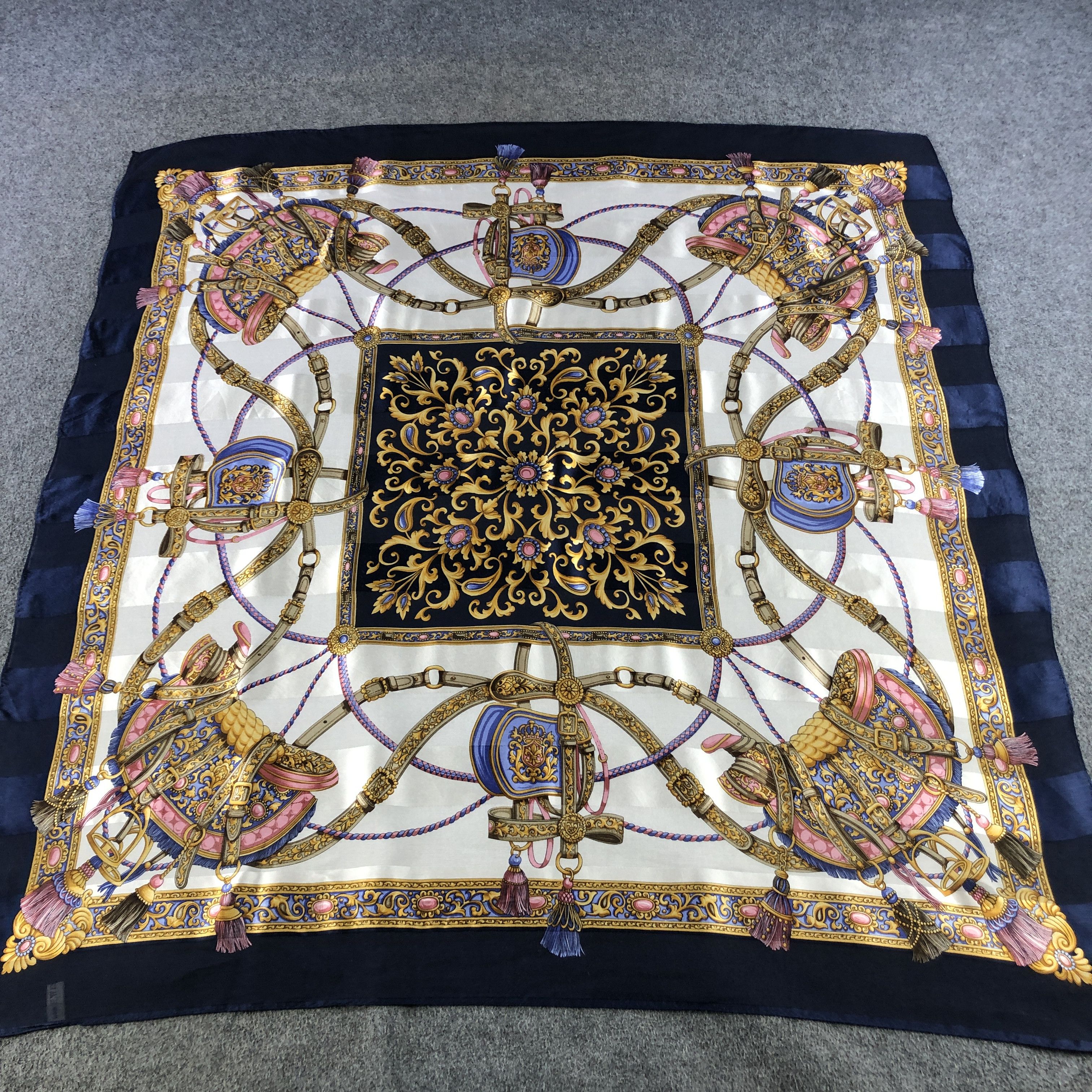 Japanese Brand Luxury Design Silk Scarf M1131 Size ONE SIZE - 2 Thumbnail