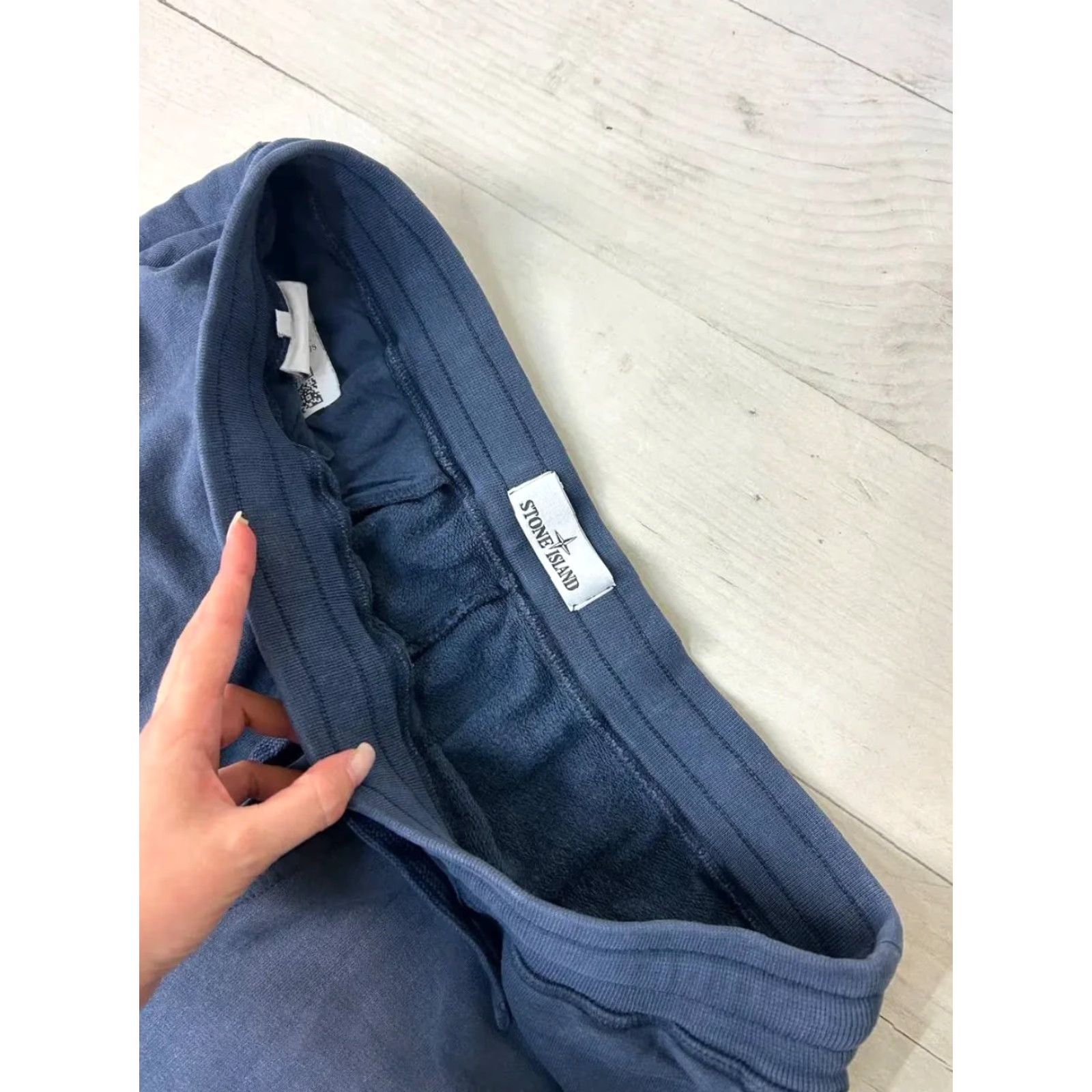 Stone Island Stone Island Navy Cargo Joggers Sweatpants Mens Size L Blue Size US 33 - 3 Thumbnail