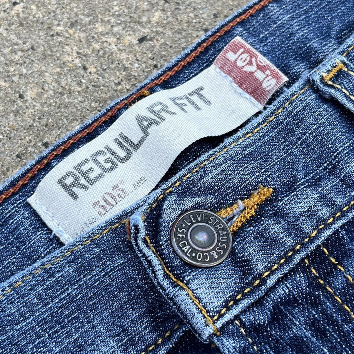 Levi's × Vintage Crazy Vintage 00’s Levi’s 505 Jeans Regular Fit Size US 34 / EU 50 - 4 Thumbnail