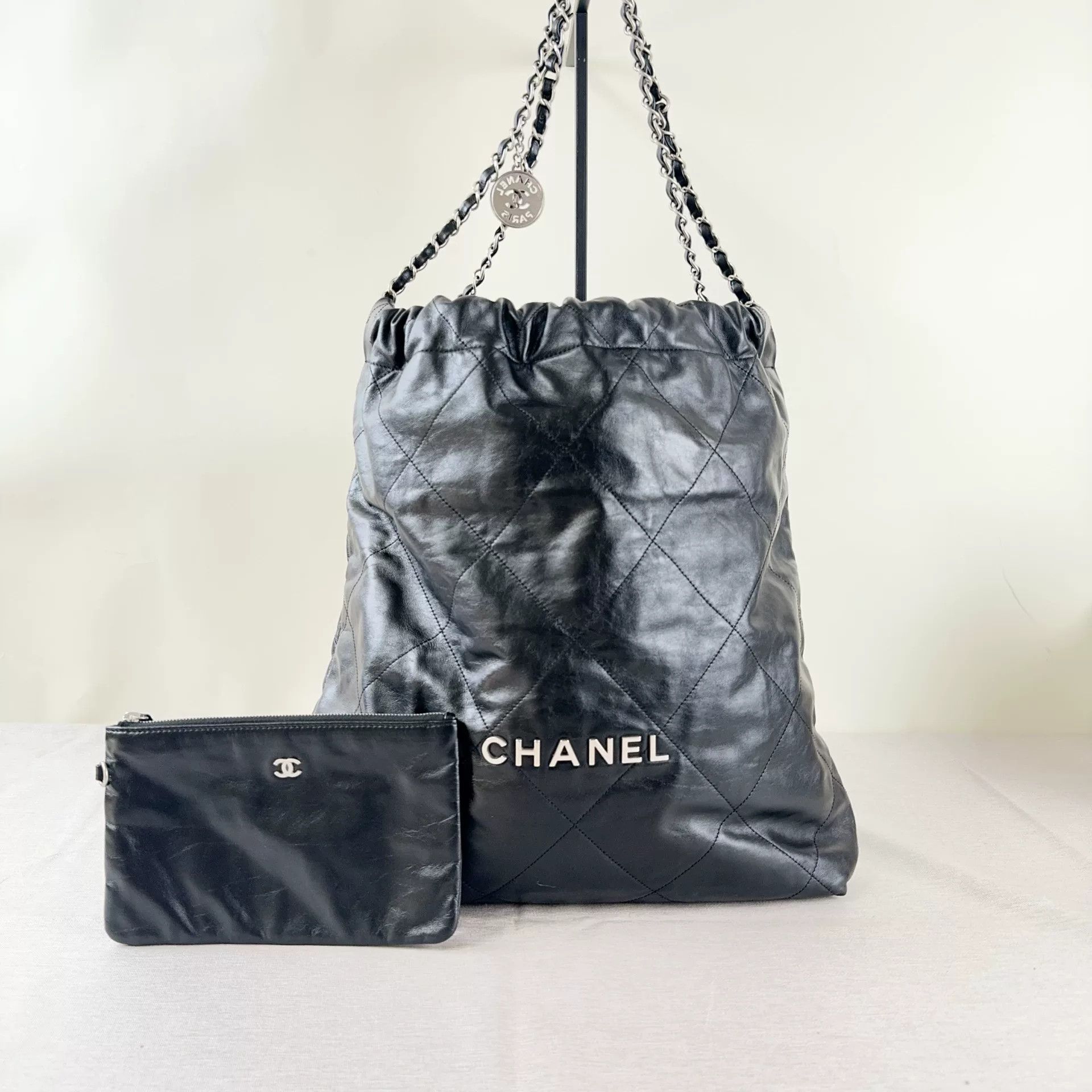 Chanel Pre-loved Bag Very good condition Size ONE SIZE - 1 Thumbnail