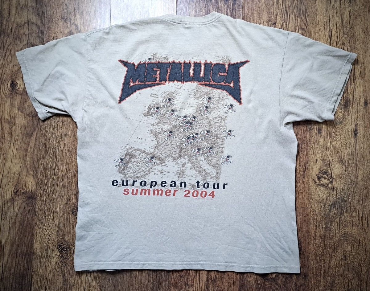 Band Tees METALLICA x Vintage Tour T-Shirt 2004 Size US XL / EU 56 / 4 - 2 Thumbnail