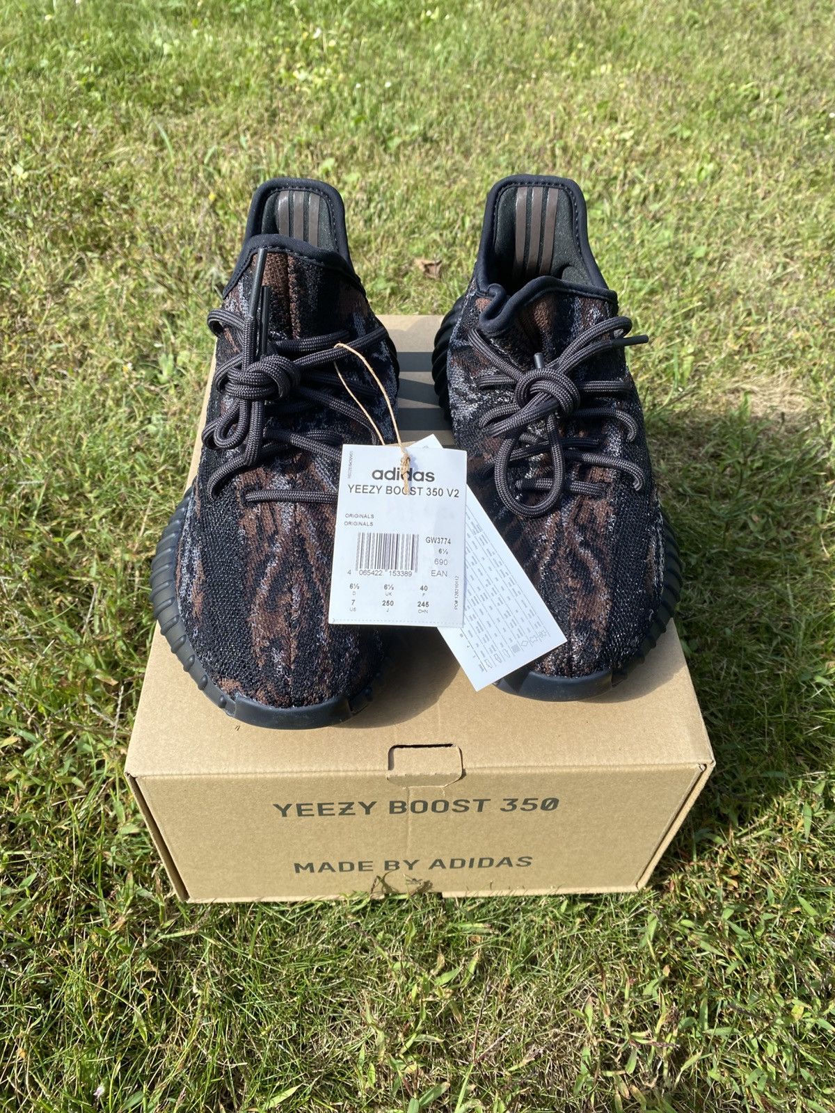 Adidas × Yeezy Yeezy 350 rock Size US 7 / EU 40 - 1 Thumbnail