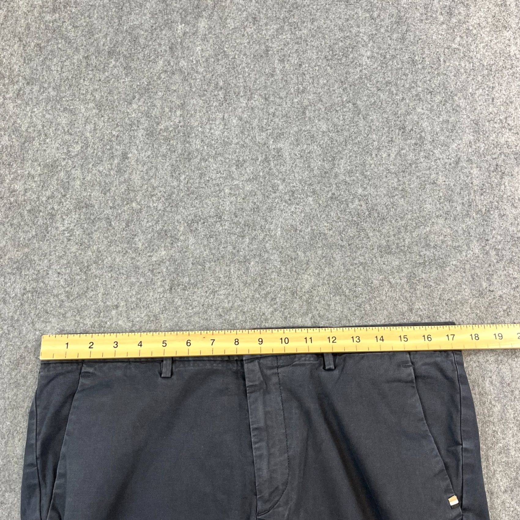 Hugo Boss Hugo Boss Mens Chino Trousers Slim Tapered 34 Navy Blue Stretch Canvas 5-Pocket Flat Front Size US 34 / EU 50 - 6 Thumbnail