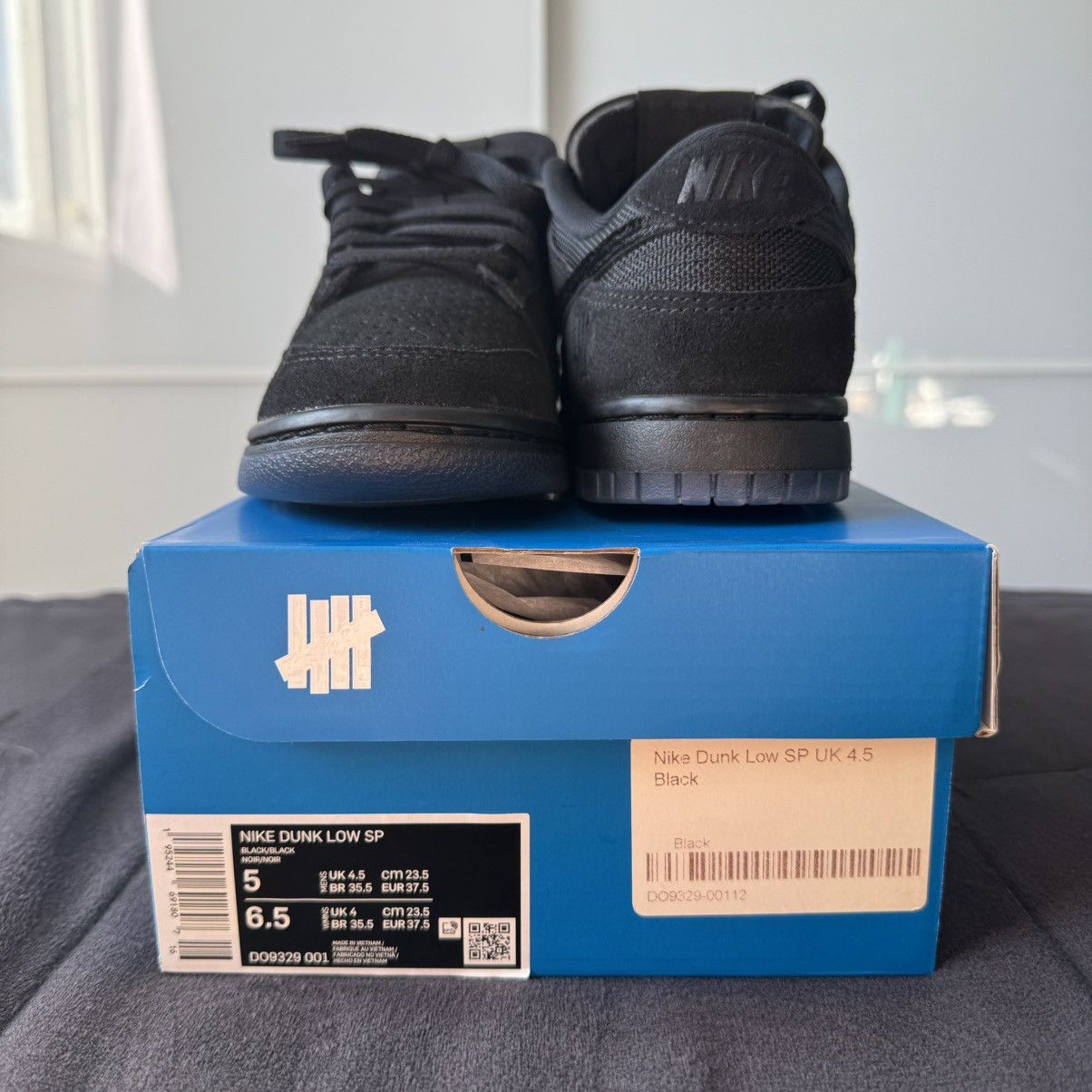Nike × Undefeated Nike Dunk Low Undefeated 5 “On It Black” Size US 5 / EU 37 - 9 Thumbnail