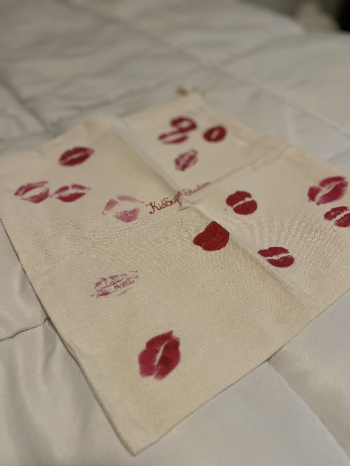 KidSuper Kissing bag (Cream) Size ONE SIZE - 5 Thumbnail