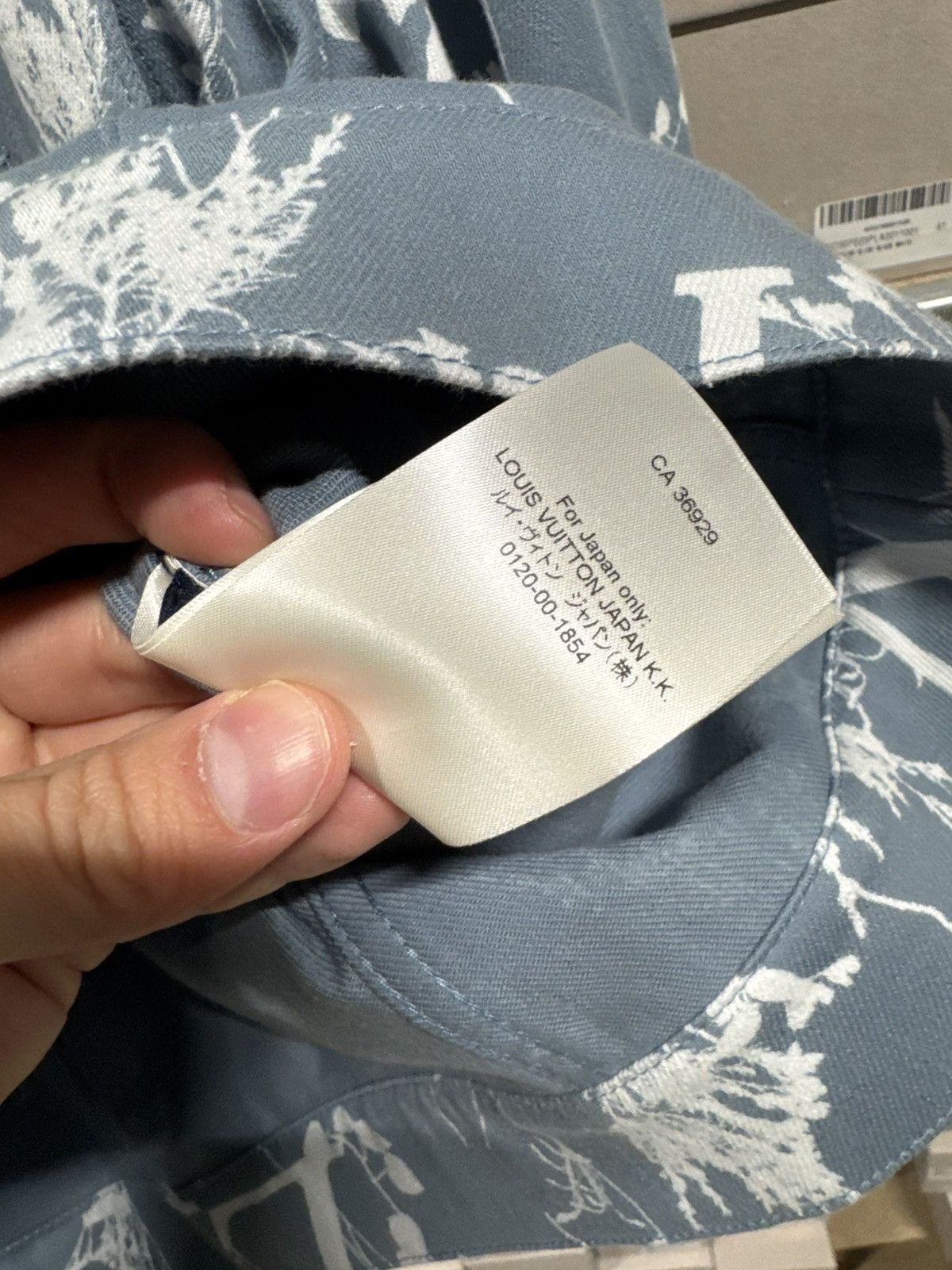 Louis Vuitton Louis Vuitton Lead Printed Denim Jacket NEW 3500$ Size US L / EU 52-54 / 3 - 8 Thumbnail