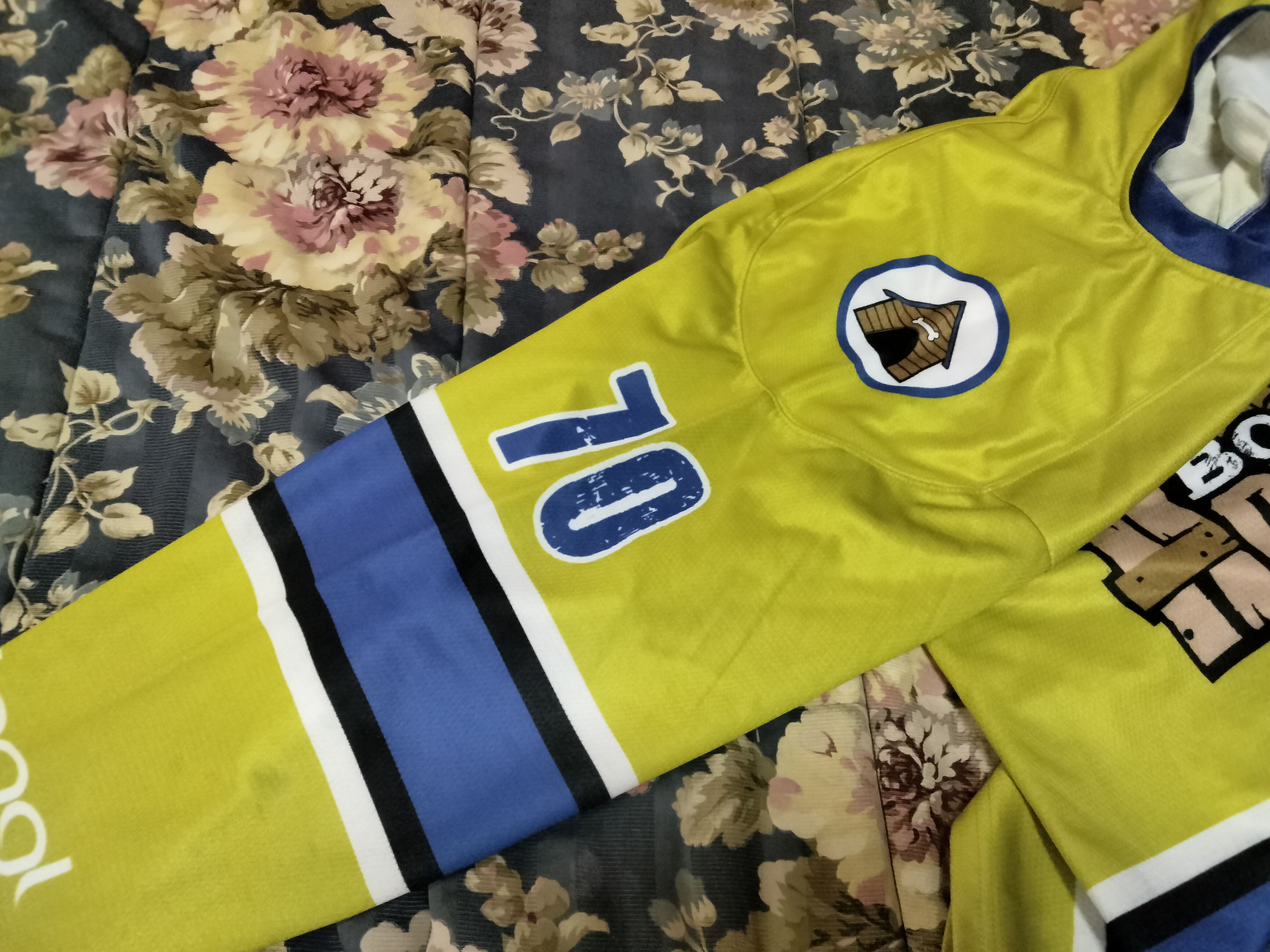 Other Amateur / Club / Rec Level "Booze Hounds" Hockey Jersey Size US M / EU 48-50 / 2 - 4 Thumbnail