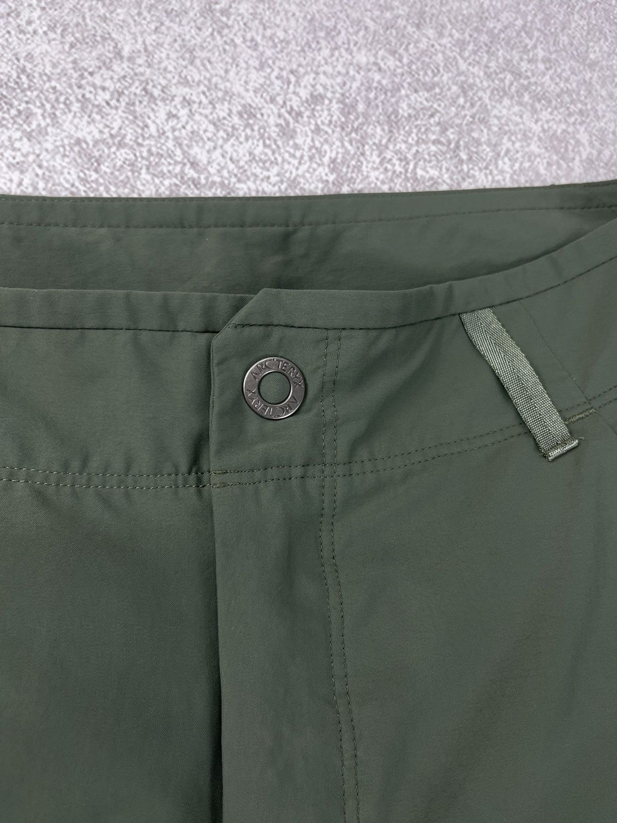 Arc'teryx Arc’teryx Telco Capri Hiking Pants Women’s Size 6 Size 28" / US 6 / IT 42 - 7 Thumbnail
