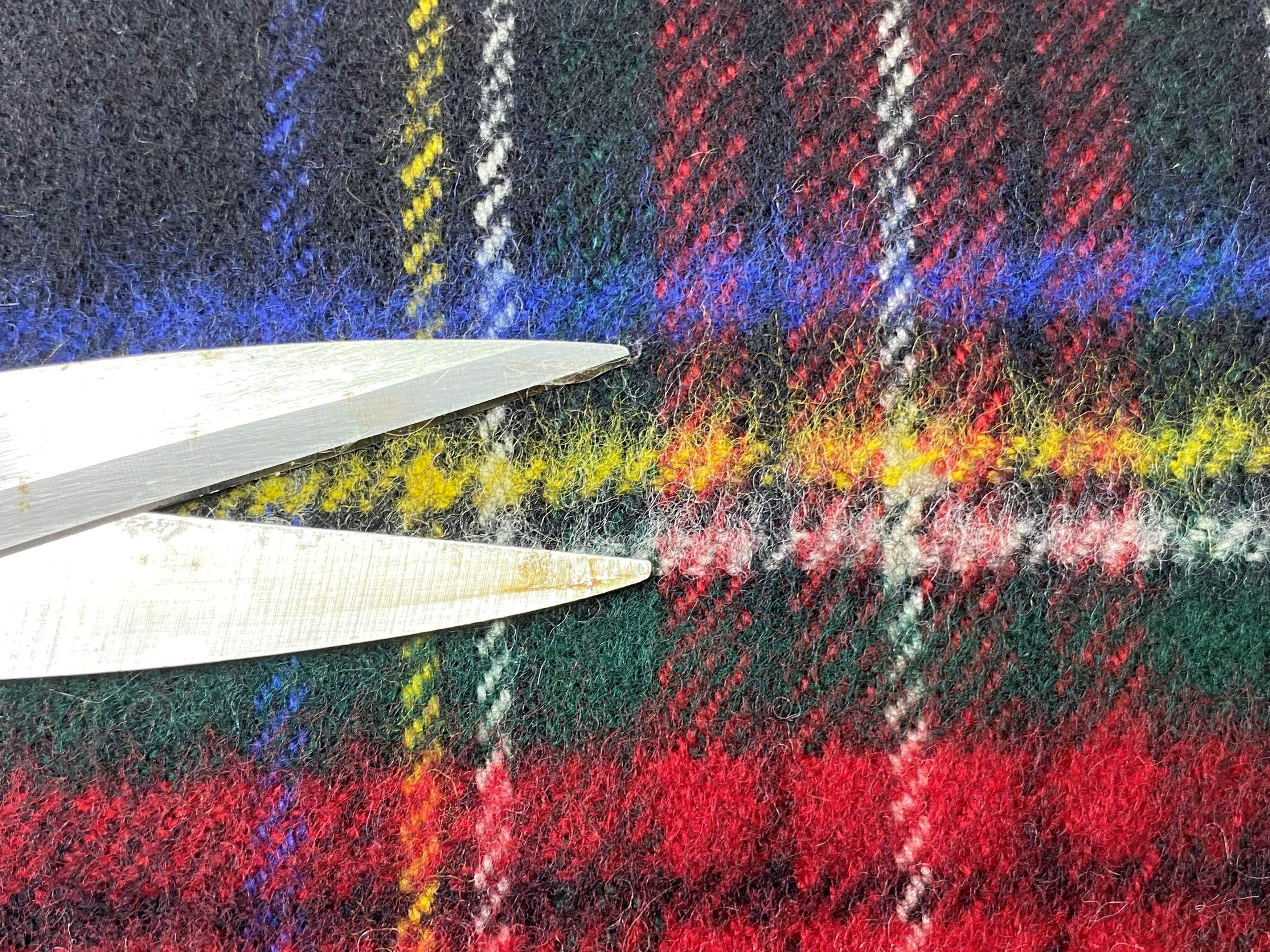 Vintage Old Edinburgh Lambswool Tartan Scarf – Vintage Scottish Wool Size ONE SIZE - 10 Thumbnail