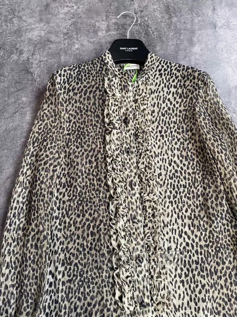 Saint Laurent Paris Saint Laurent Paris Lace Collar Leopard Print Shirt Size XS / US 0-2 / IT 36-38 - 3 Thumbnail