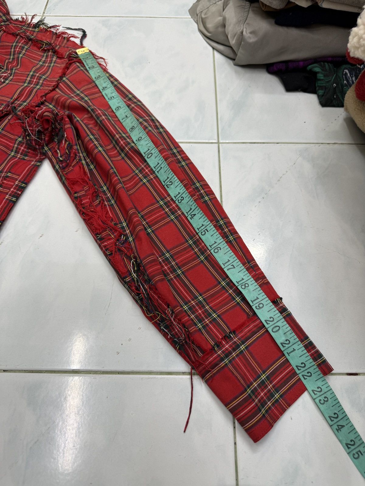 Seditionaries 🔥🔥🔥ARCHIVE V-DIVE FOR MEN TARTAN PUNK SHIRTS Size US M / EU 48-50 / 2 - 13 Thumbnail