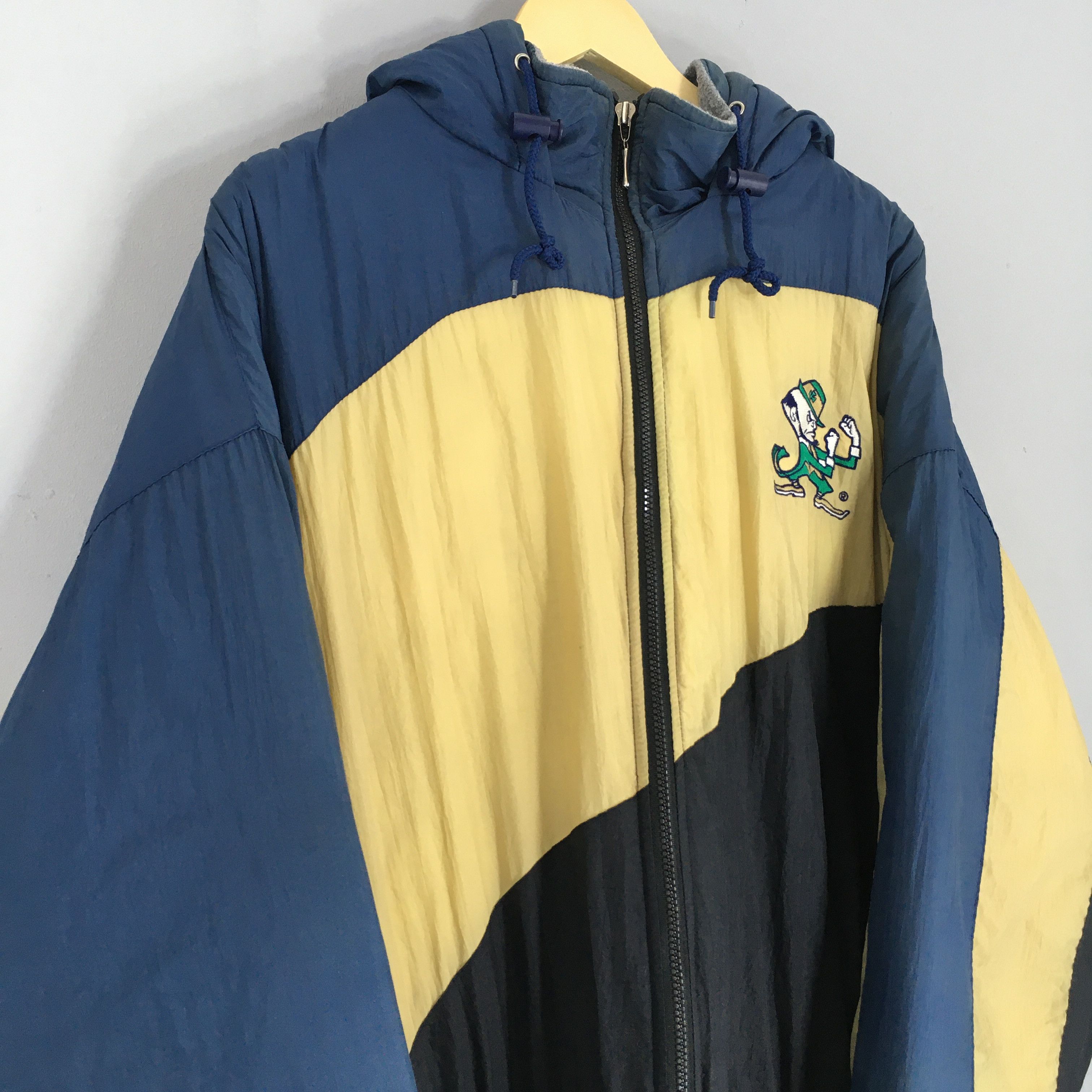 Chalk Line × Vintage Vintage Notre Dame Fighting Irish NCAA Jacket XXLarge Size US XXL / EU 58 / 5 - 3 Thumbnail