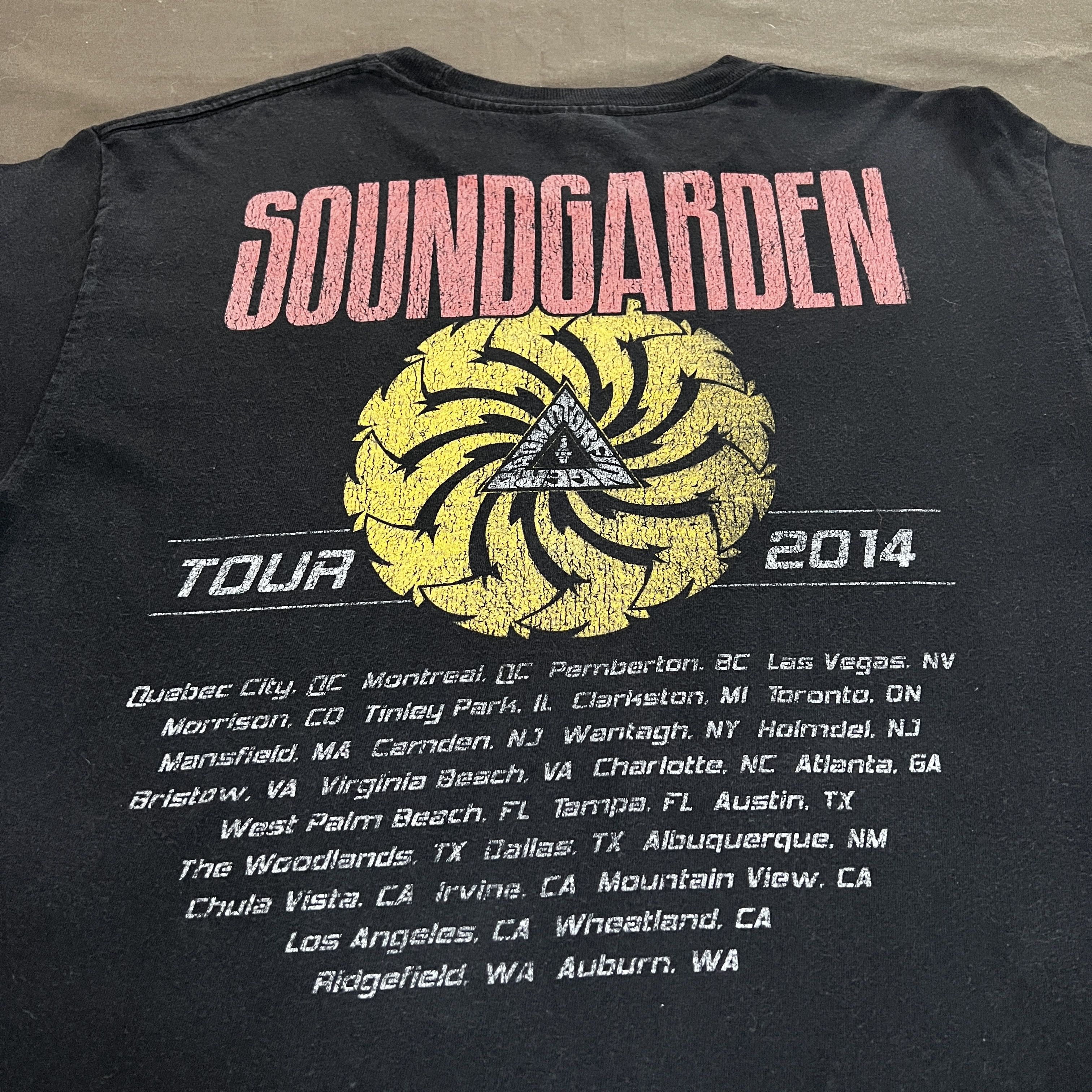 Band Tees Vintage Y2K Soundgarden Tour Tee Grunge Alternative rock Size US L / EU 52-54 / 3 - 5 Thumbnail