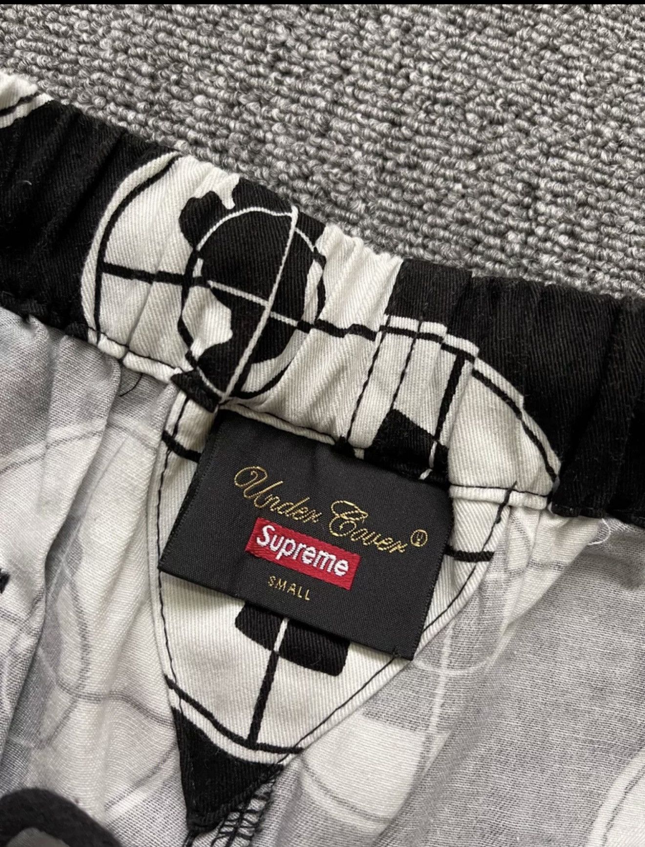 Public Enemy × Supreme × Undercover Supreme undercover public enemy skate pant jogger Size US 30 / EU 46 - 4 Thumbnail