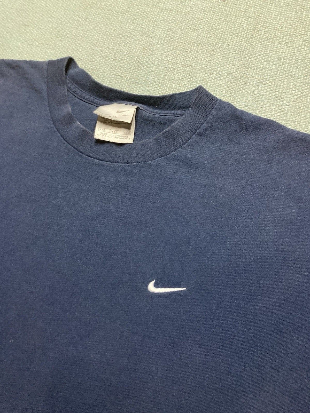 Vintage Nike t shirt embroidered swoosh check navy blue faded XXL Size US XXL / EU 58 / 5 - 5 Thumbnail