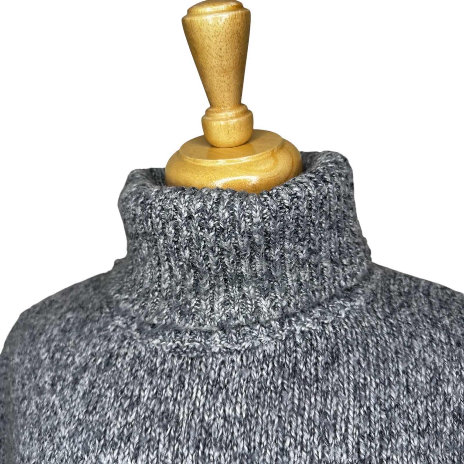 Express EXPRESS Men's Heathered Gray Cotton Blend Turtleneck Sweater Size US M / EU 48-50 / 2 - 4 Thumbnail