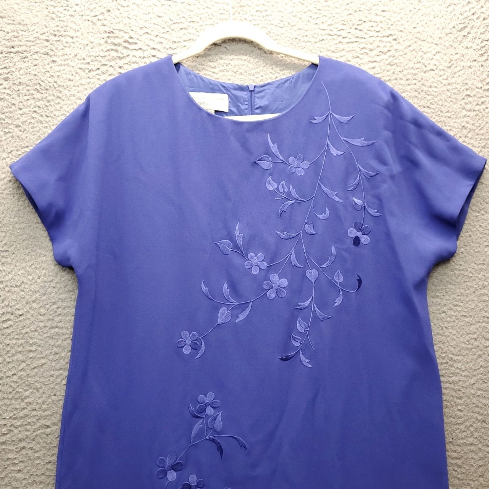 Jones New York Jones New York Women Size 14 Blue Embroidered Floral Back Zip Sheath Dress Size XL / US 12-14 / IT 48-50 - 4 Thumbnail