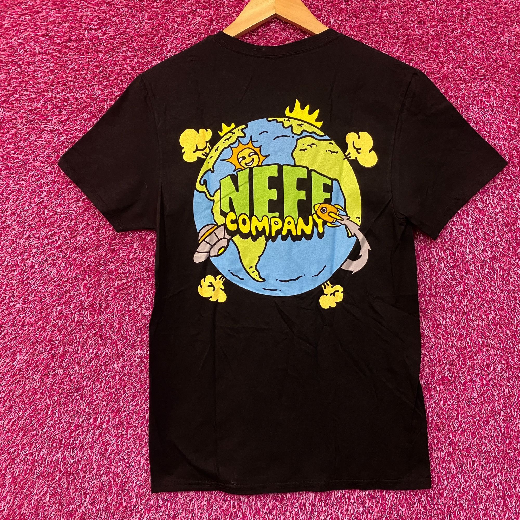 NEFF Neff Company Earth UFO Invasion Graphic Design T-Shirt Small Size US S / EU 44-46 / 1 - 1 Thumbnail