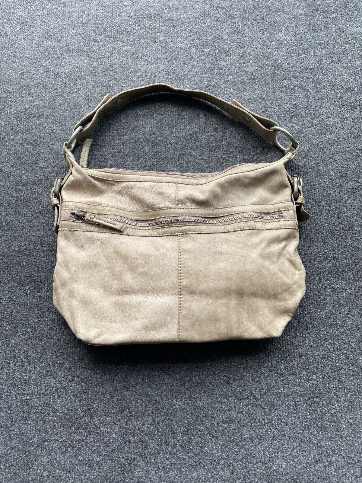 Other 🔥Varese Leather handle bag women one size alt goth emo y2k Size ONE SIZE - 1 Thumbnail