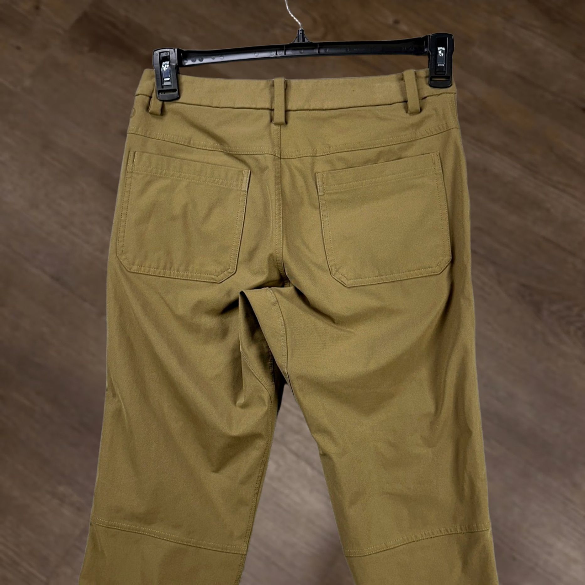 Lululemon Lululemon ABC Pants Golf Men 28 Brown Flat Front Straight 5 Pocket Athletic Logo Size US 28 / EU 44 - 1 Thumbnail