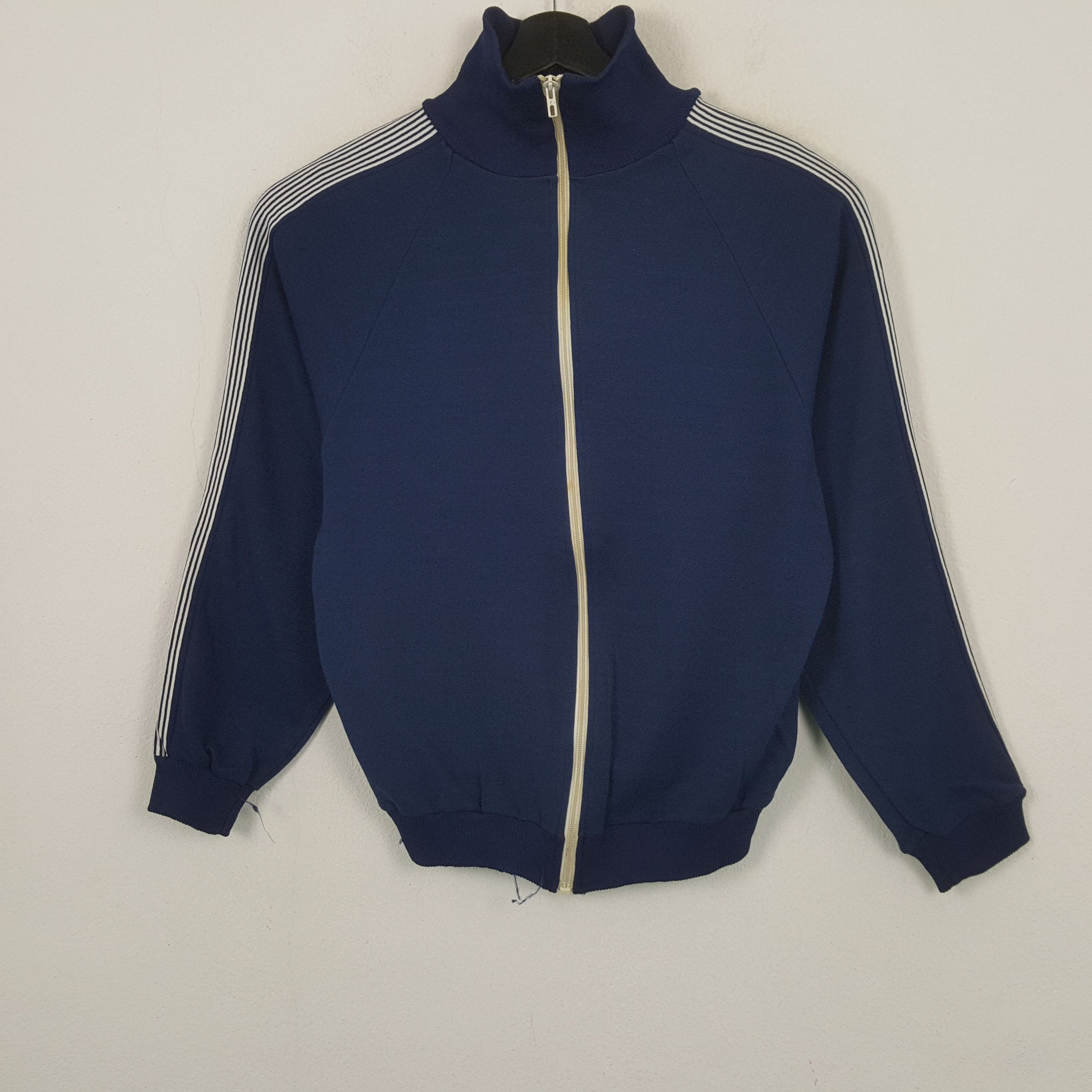 Vintage Gragiella Sportswear Style Sweater RR4 Size US S / EU 44-46 / 1 - 1 Thumbnail