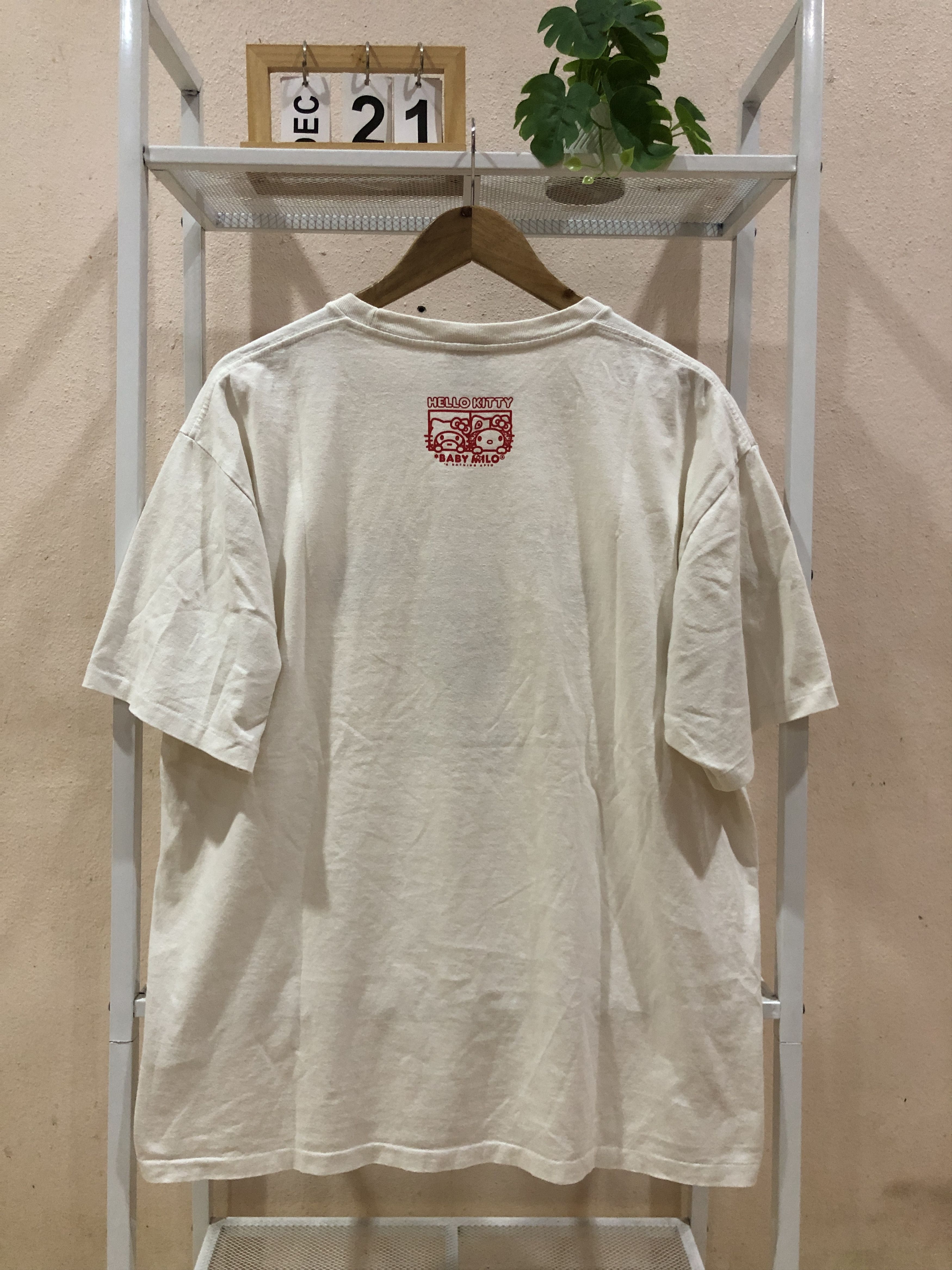 Bape 2015 A Bathing Ape x Hello Kitty Sanrio Tshirts Size US XXL / EU 58 / 5 - 2 Thumbnail