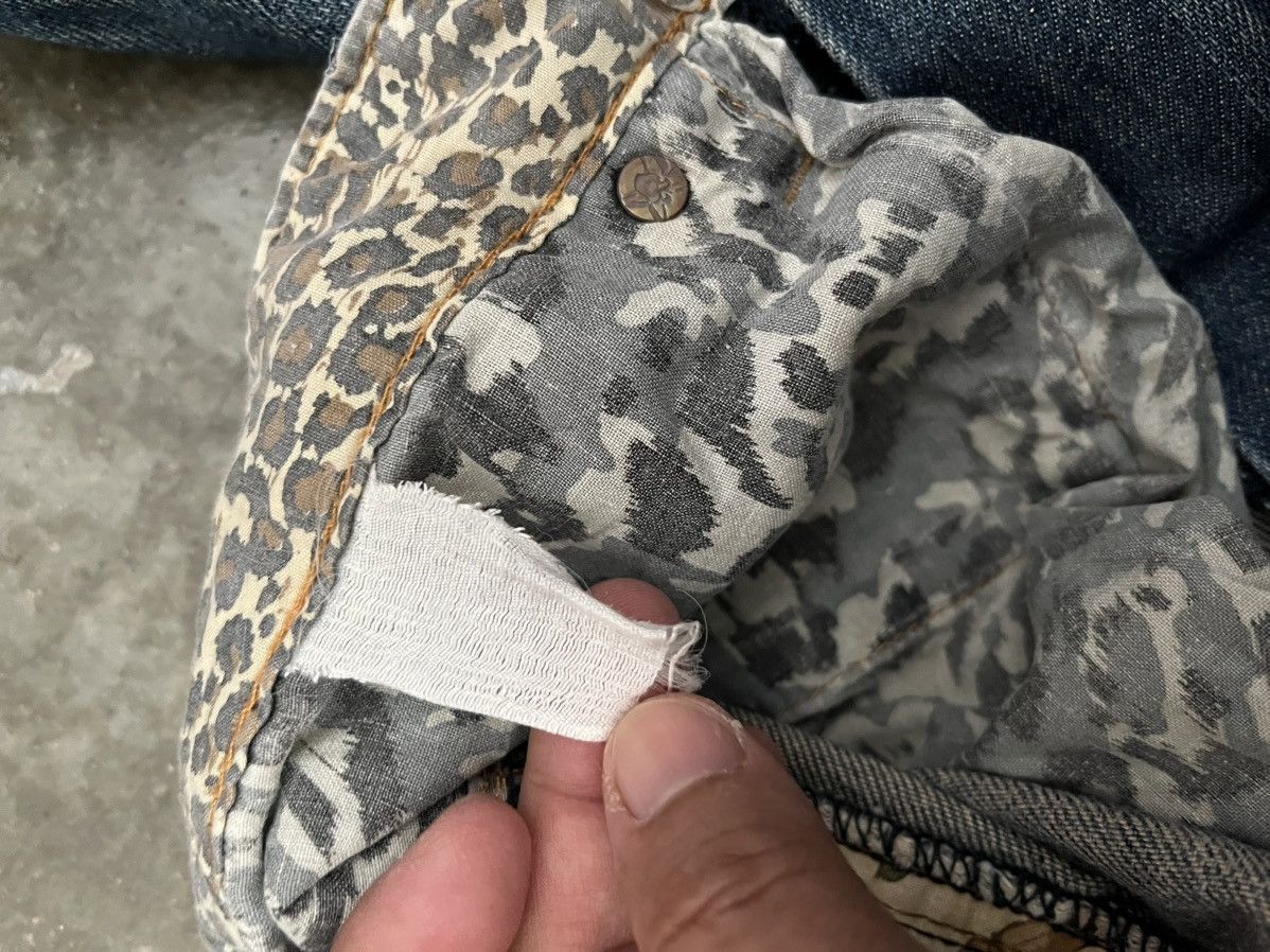 Japanese Brand Vintage Distressed Denim Jeans Sun Faded Destroyed Wash Size US 34 / EU 50 - 11 Thumbnail