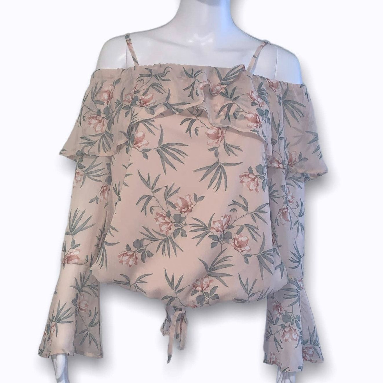 Other By & By Women's Size Medium Blouse Pale Pink Floral Top Size M / US 6-8 / IT 42-44 - 1 Thumbnail