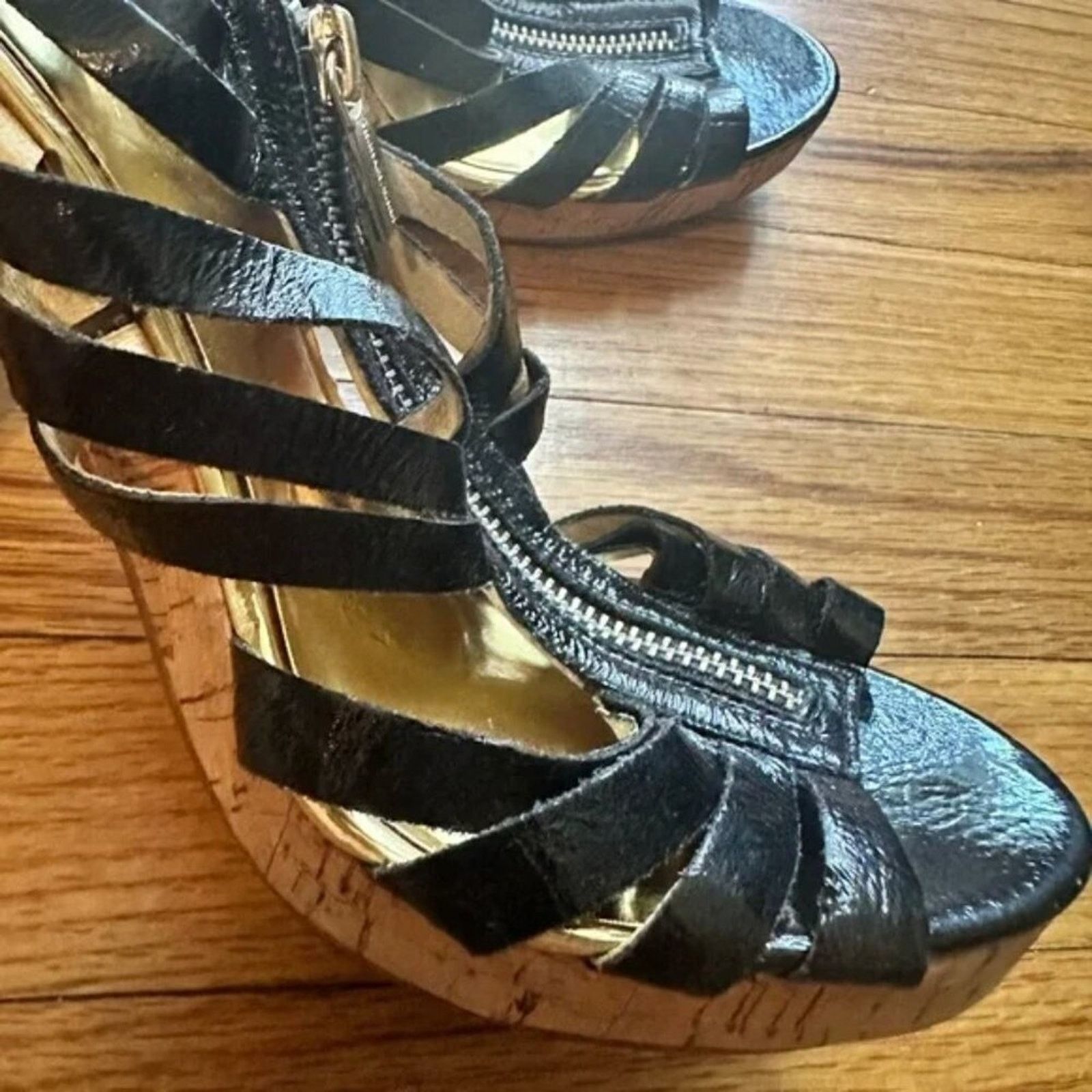Michael Kors Michael Michael Kors Black Front Zip Heels Sz 8M Size US 8 / IT 38 - 3 Thumbnail