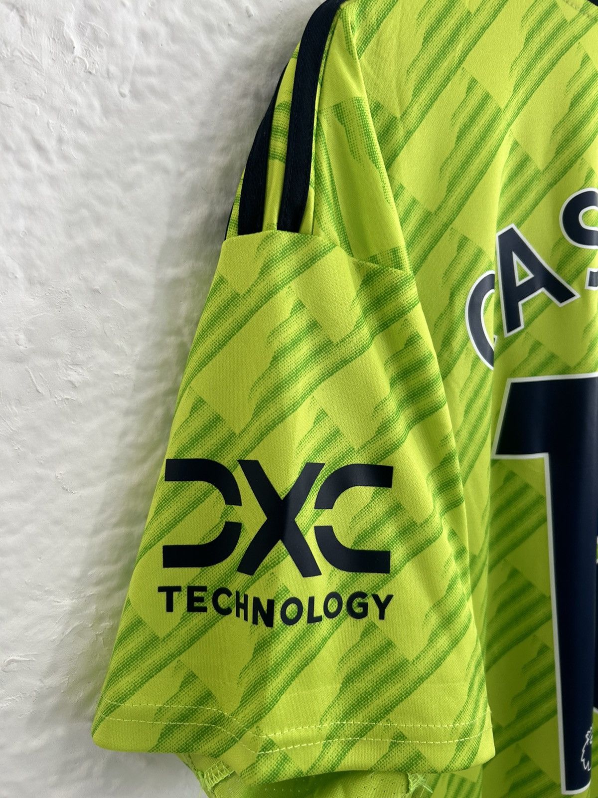 Adidas 2022-23 Casemiro Adidas Manchester United 3rd Kit Size US XXL / EU 58 / 5 - 4 Thumbnail