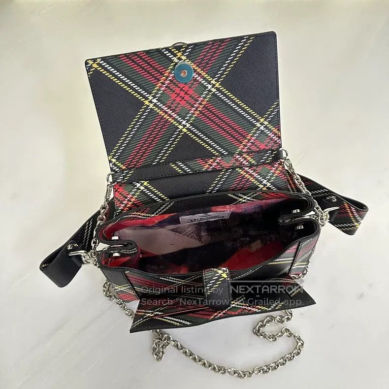 Vivienne Westwood Vivienne Westwood size os Medium-sized ladies plaid logo cl Size ONE SIZE - 4 Thumbnail