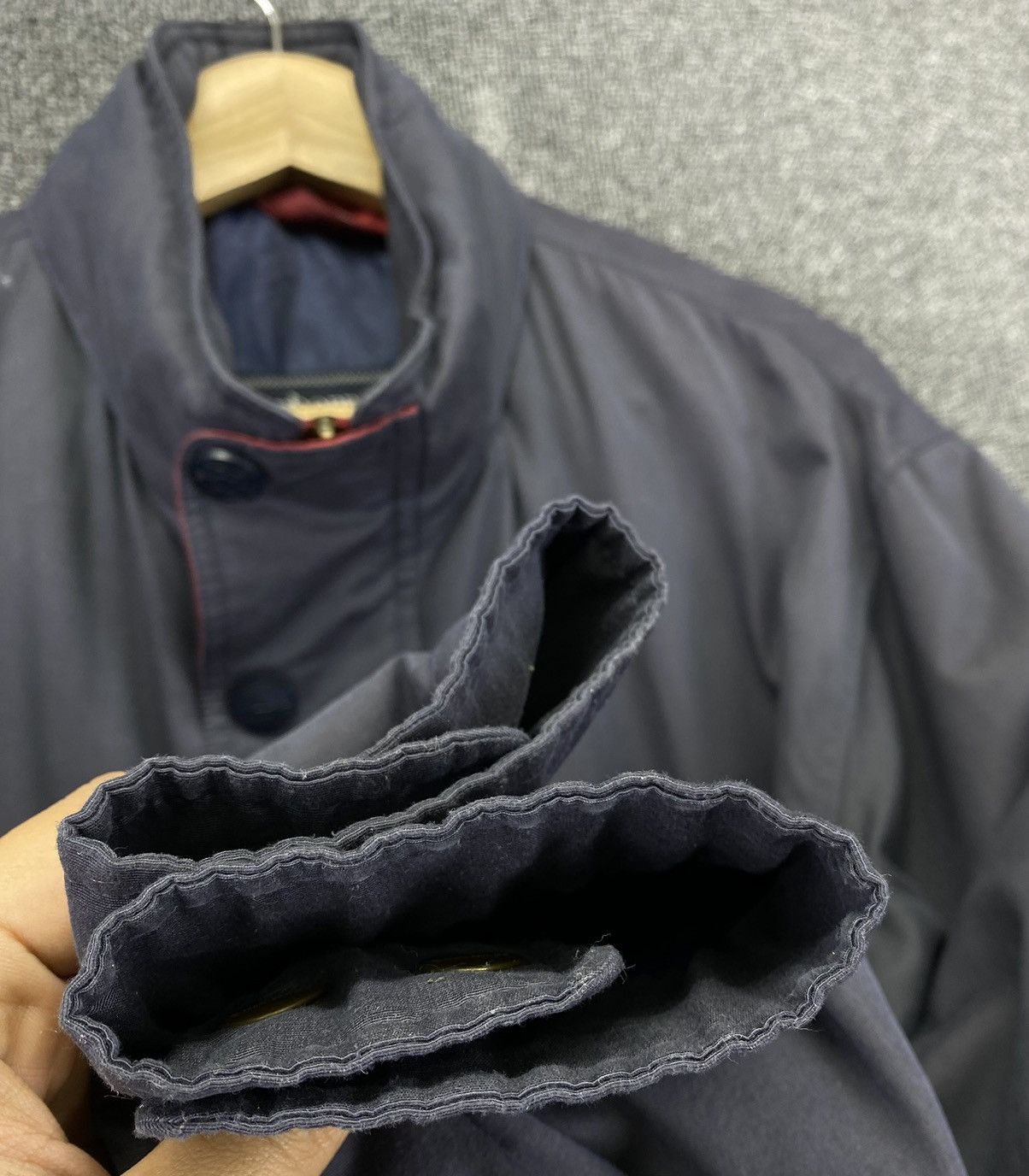 Burberry Vintage Burberry Sports Hidden Hooded Zip Up Jacket Size US M / EU 48-50 / 2 - 13 Thumbnail